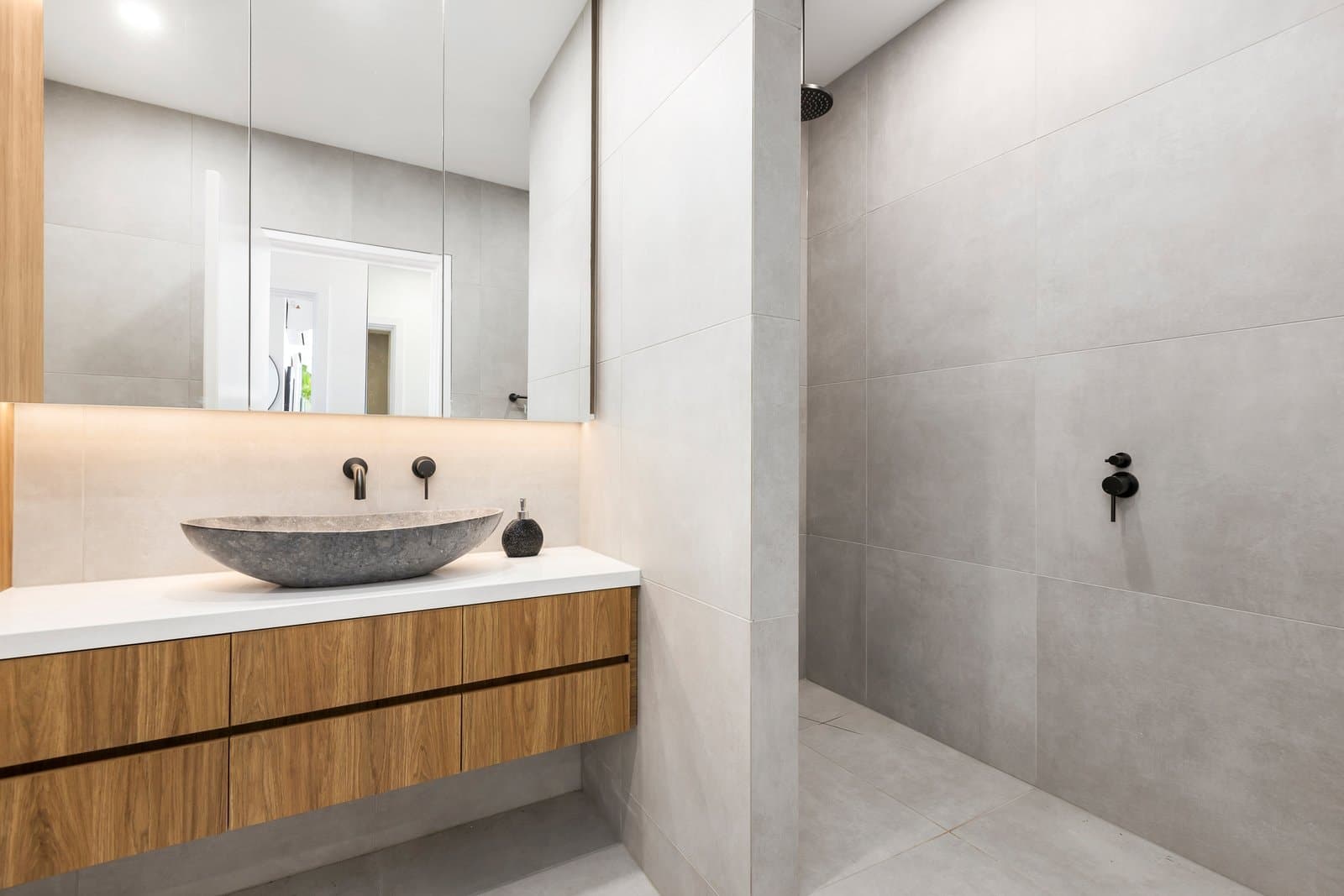 19/105 Beach Street, Port Melbourne, Port Melbourne - Thumbnail 8