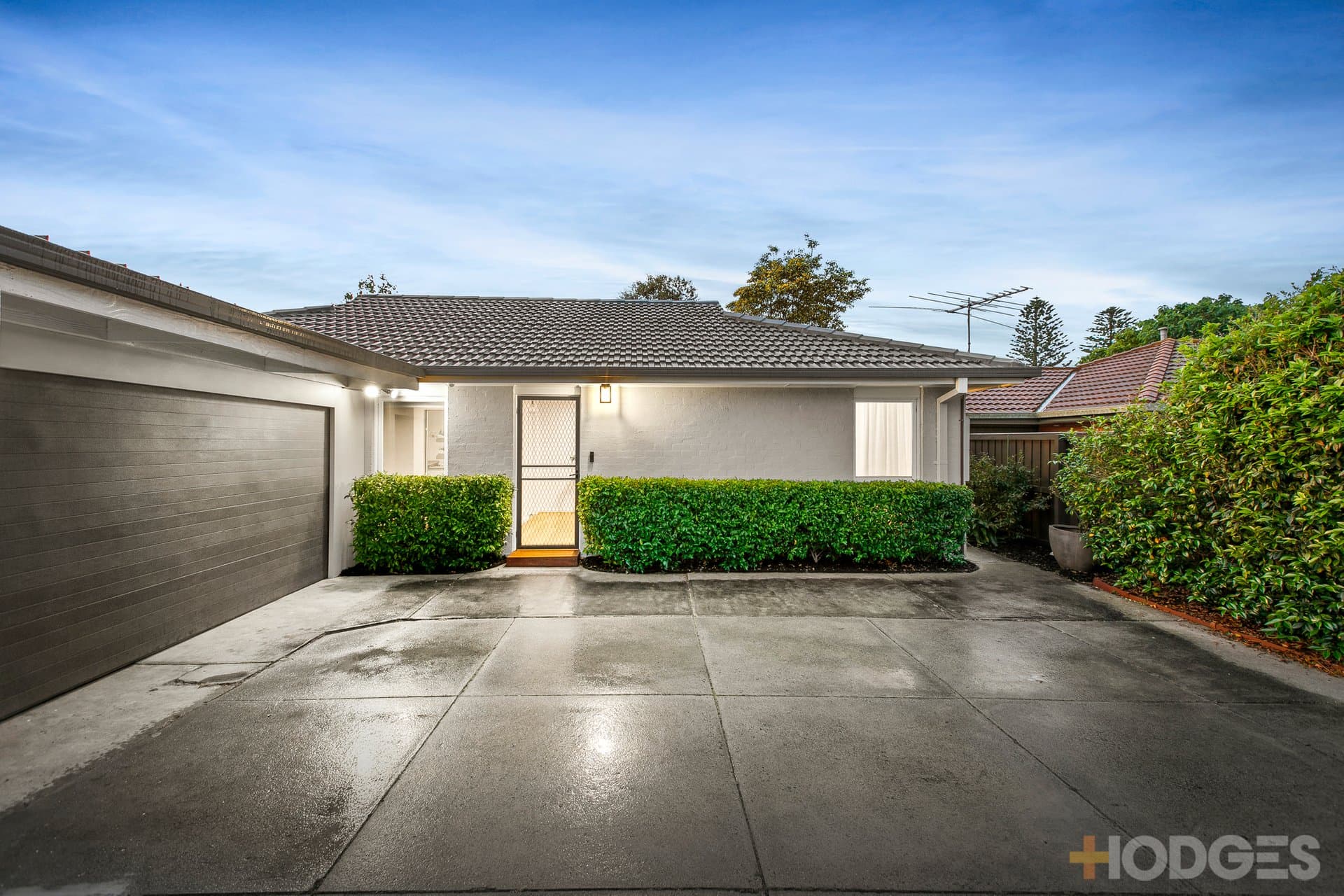 2/53 Lonsdale Avenue, Hampton East - Image 1
