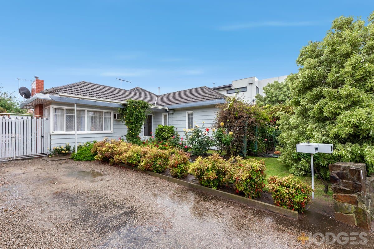 1 Viola Crescent, Highett - Image 1