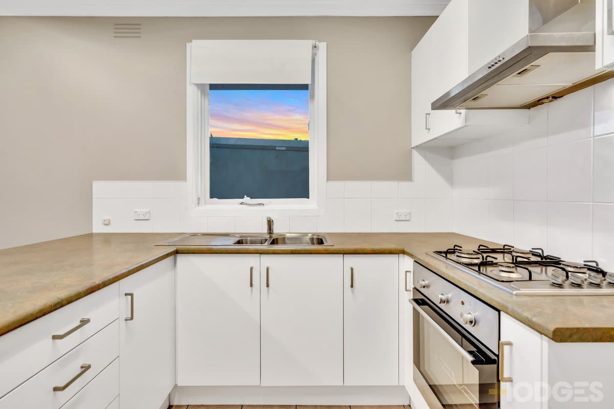 1 Shelford Court, Cheltenham - Thumbnail 5