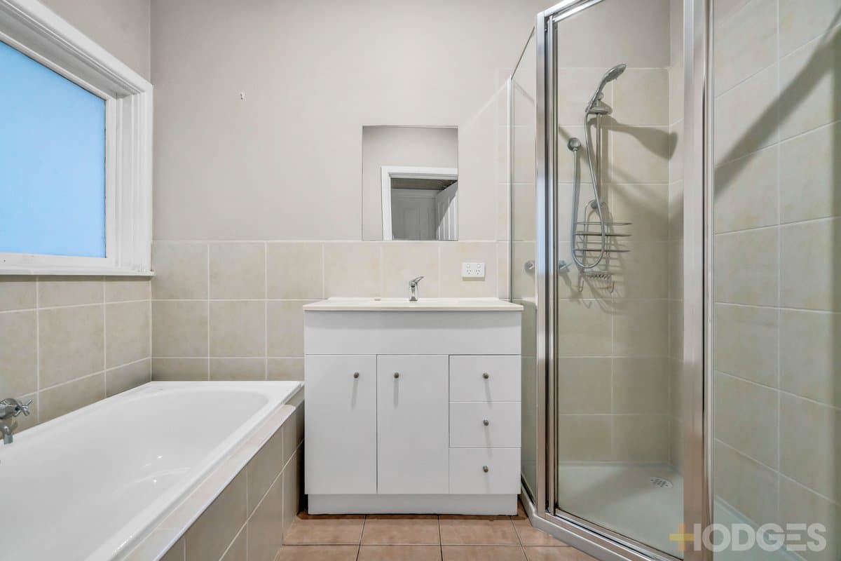 1 Shelford Court, Cheltenham - Thumbnail 7