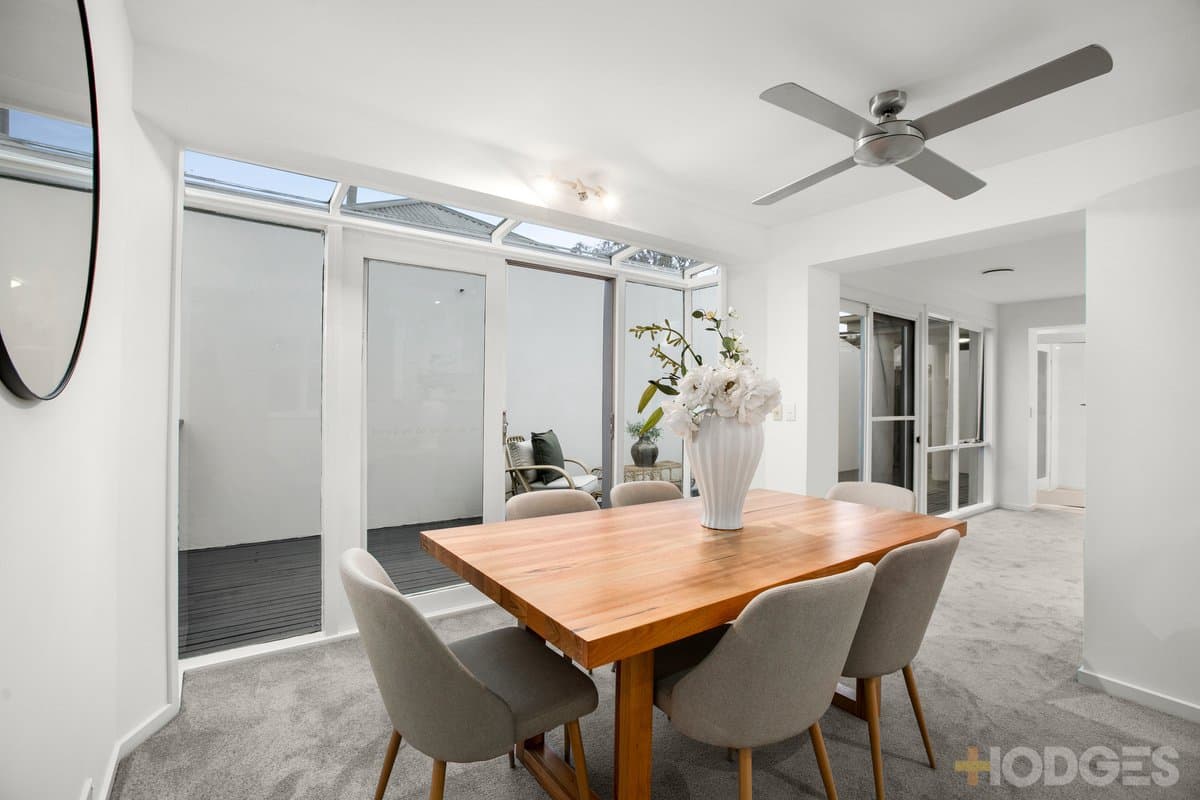 37 Orlando Street, Hampton - Thumbnail 5