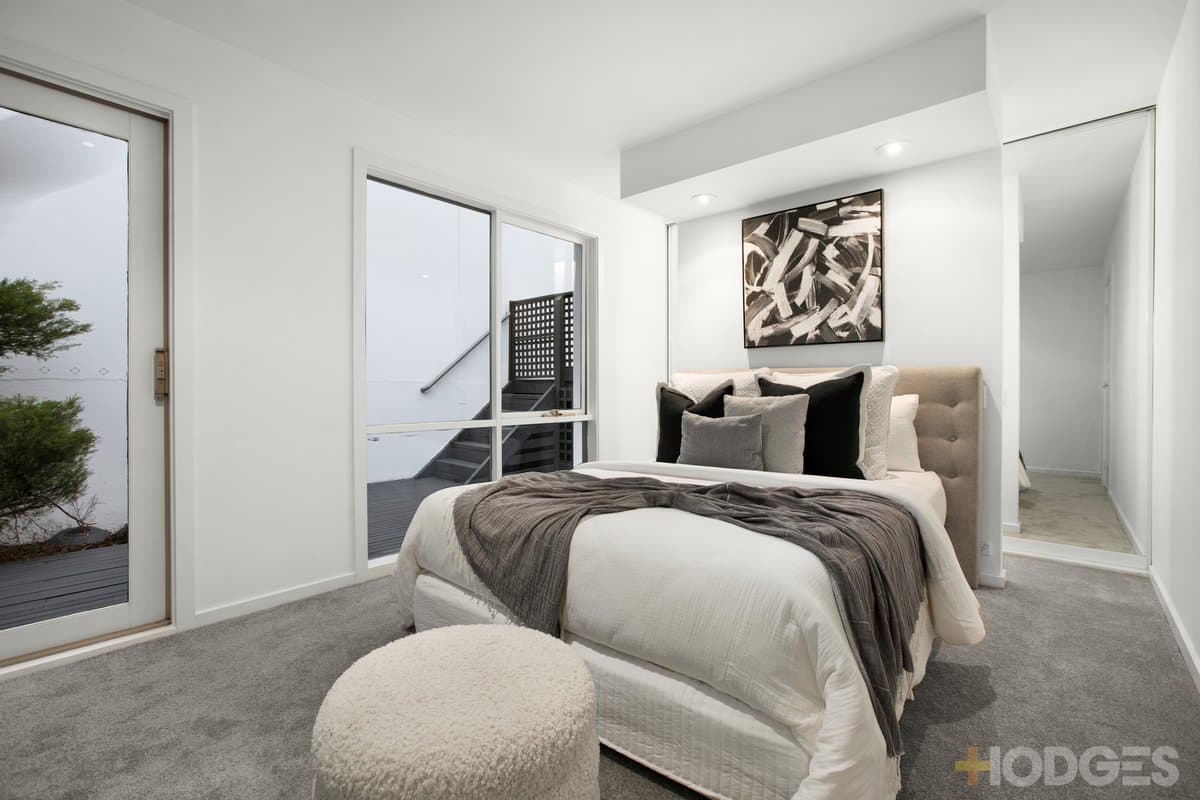 37 Orlando Street, Hampton - Thumbnail 7