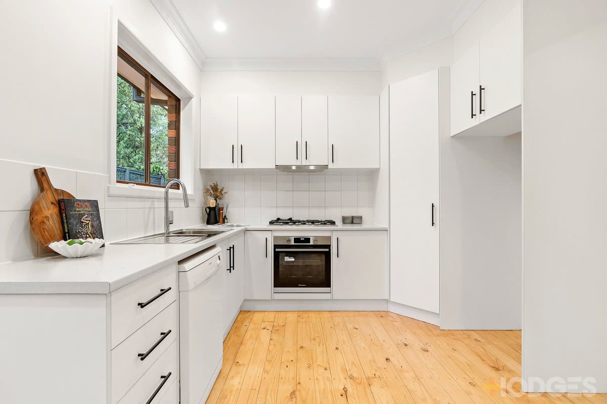 2/27 Crisp Street, Hampton - Thumbnail 5