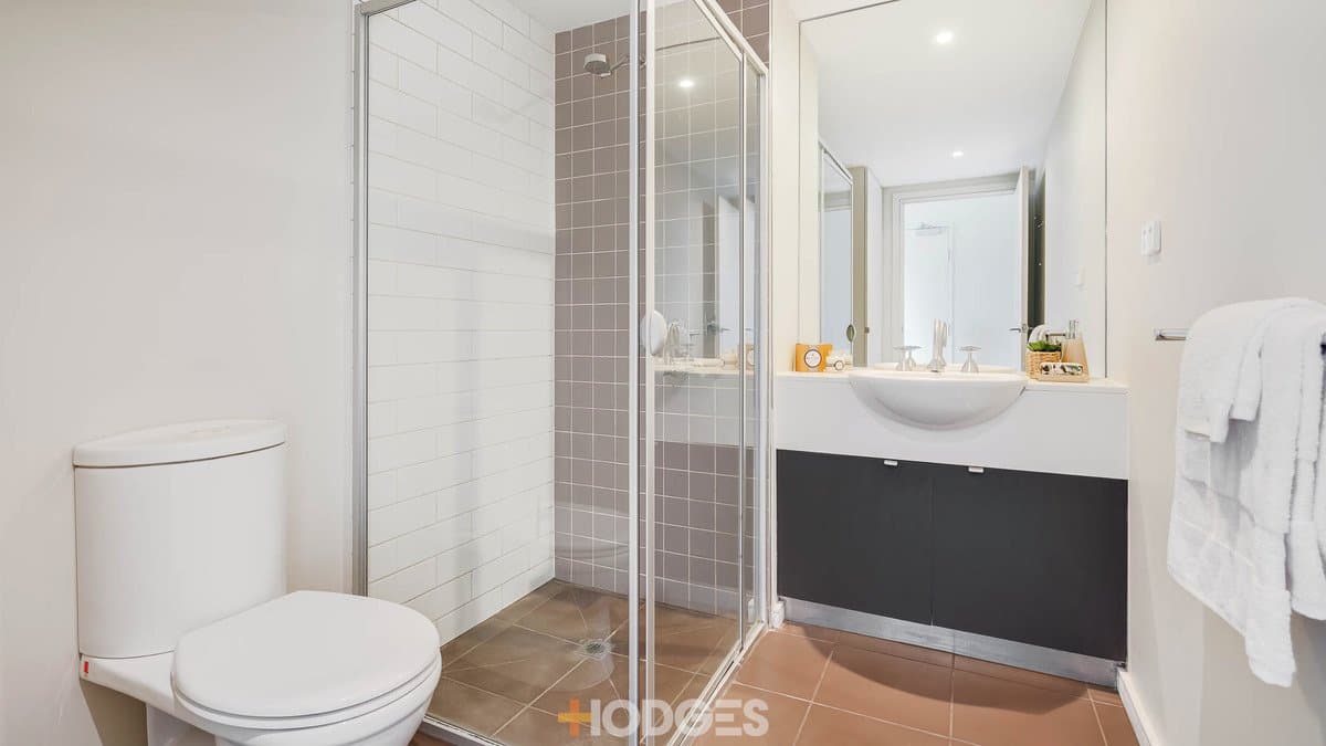 6/18 Byron Street, North Melbourne - Thumbnail 6
