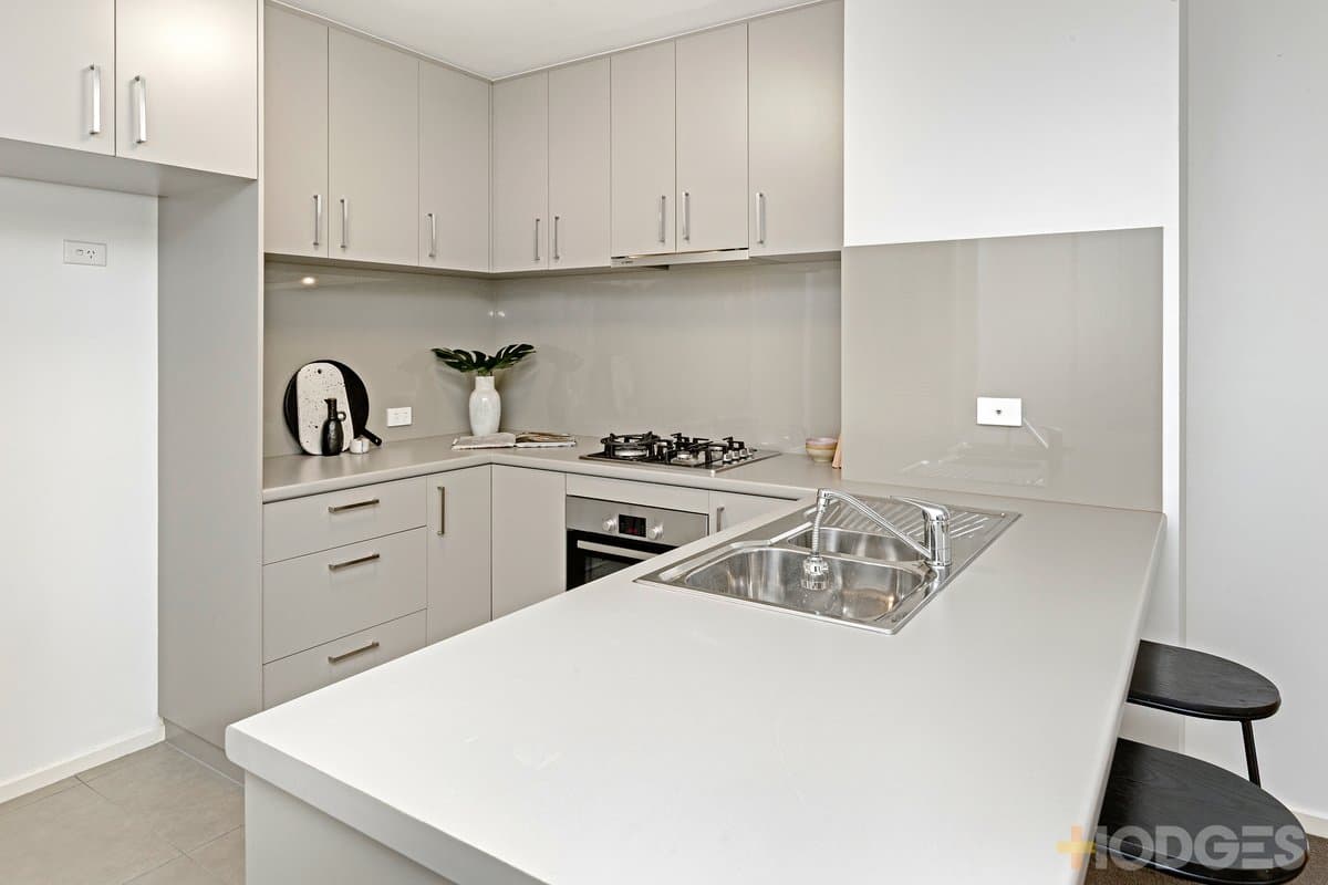 5/252 Barkly Street, St Kilda - Thumbnail 5