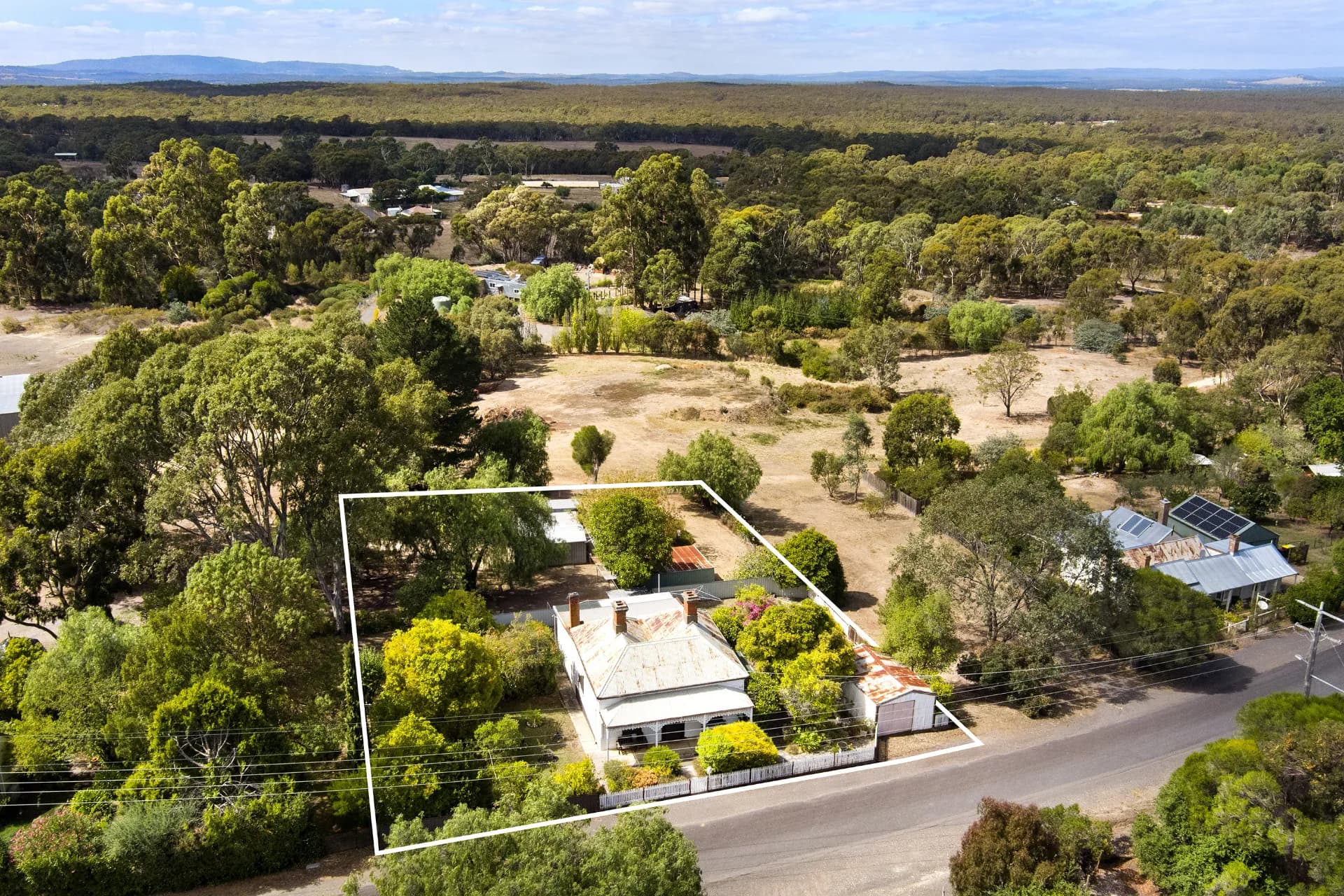 7 Phoenix Street, Maldon, VIC, Maldon - Thumbnail 2