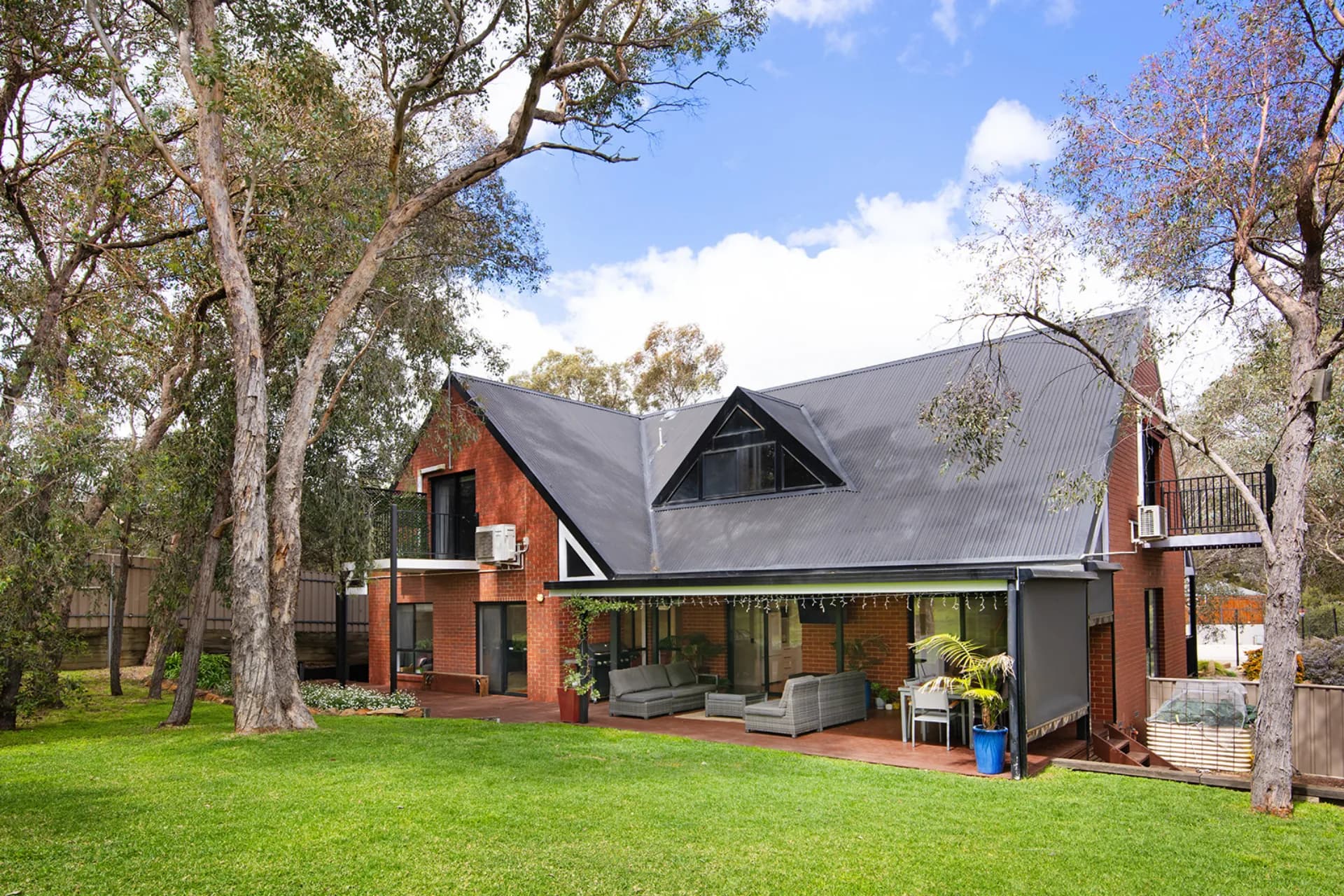 5 Lyndale Court, Flora Hill., Flora Hill - Thumbnail 2