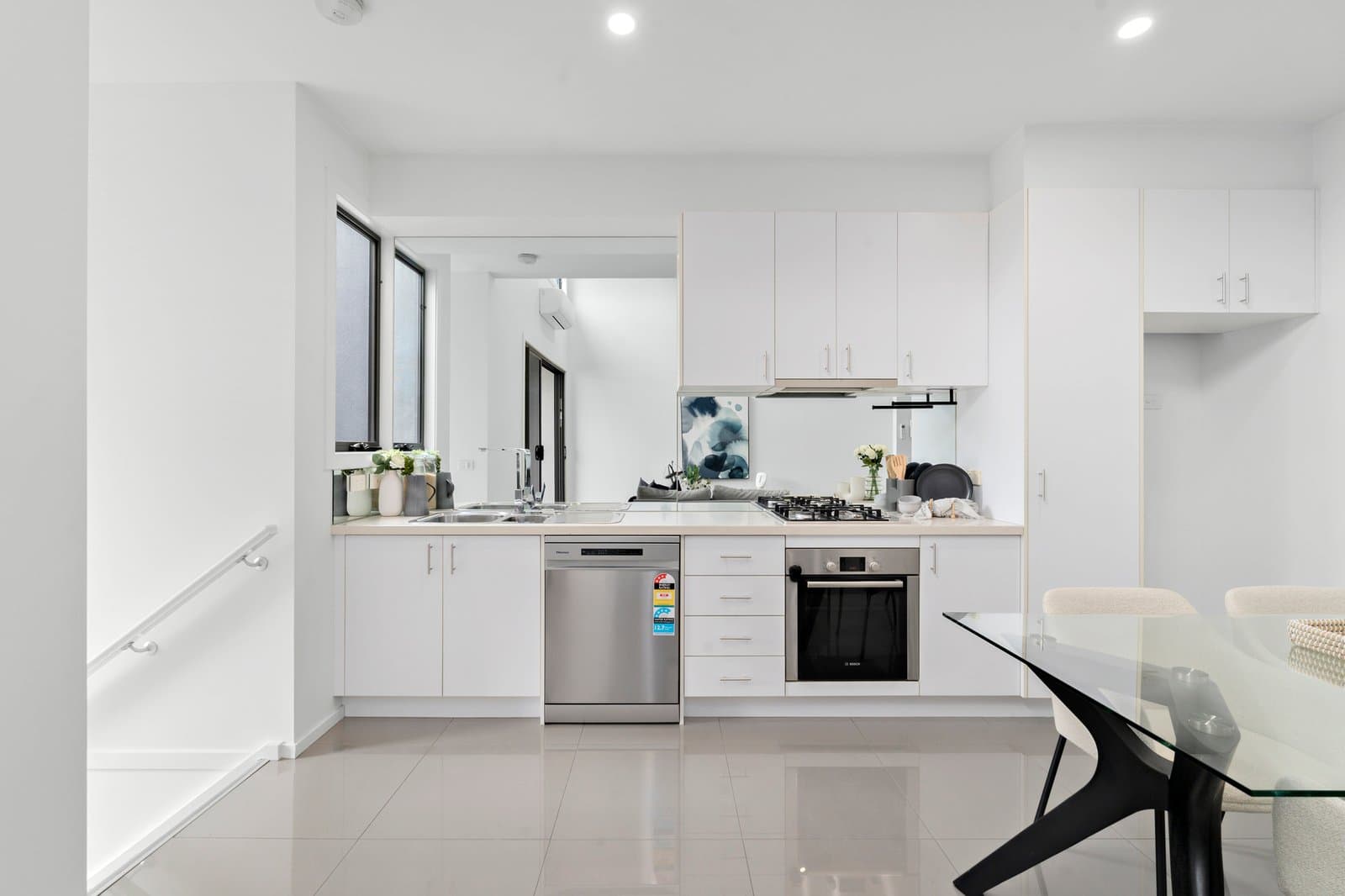 3/2 Jasper Road, Bentleigh, Bentleigh - Thumbnail 2