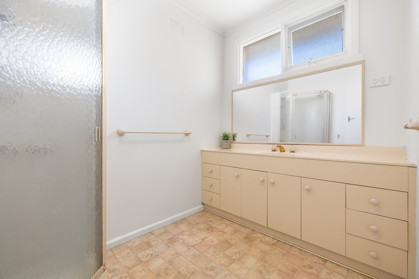 2/4 Vision Street, Chadstone, Chadstone - Thumbnail 7