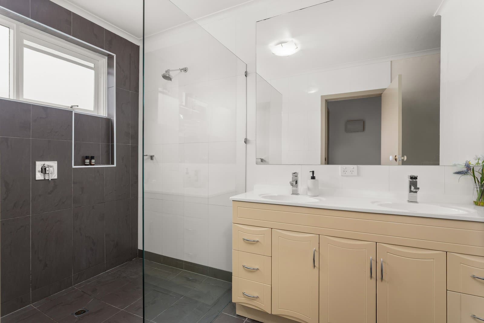 4/95 Paxton Street, Malvern East, Malvern East - Image 1