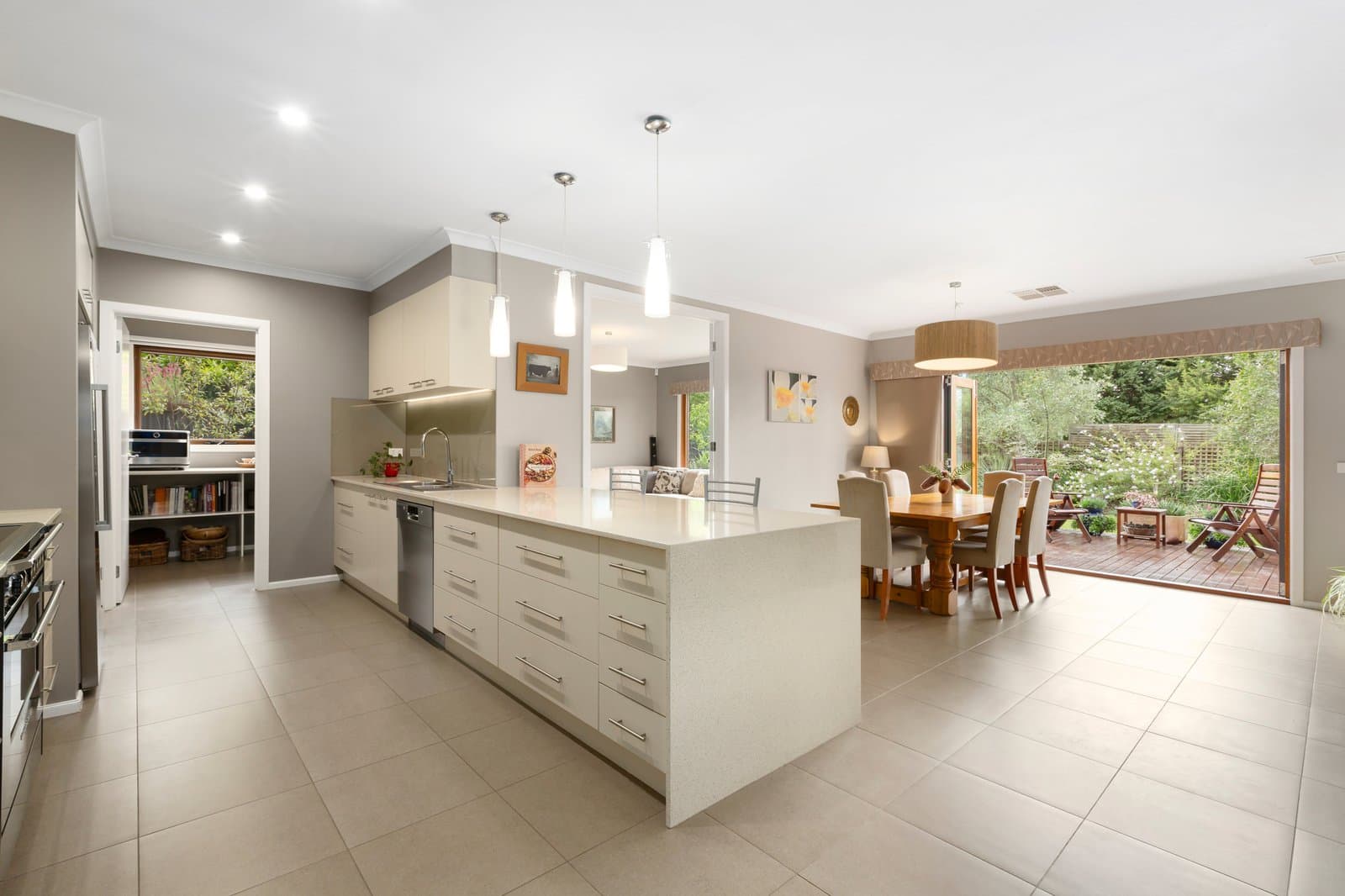 9 Annandale Crescent, Glen Waverley, Glen Waverley - Thumbnail 6