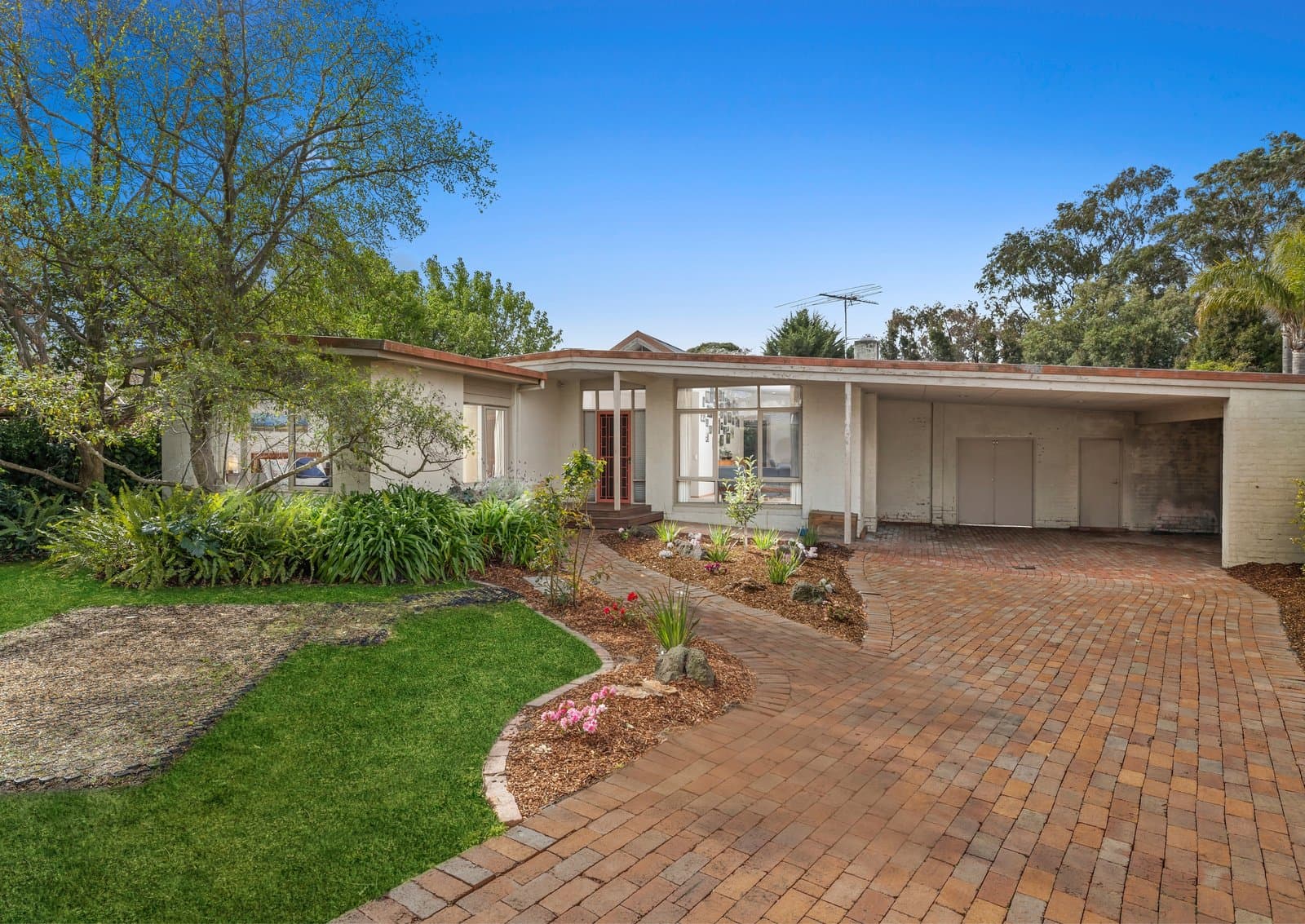 2 Kay Street, Mount Waverley, Mount Waverley - Thumbnail 2