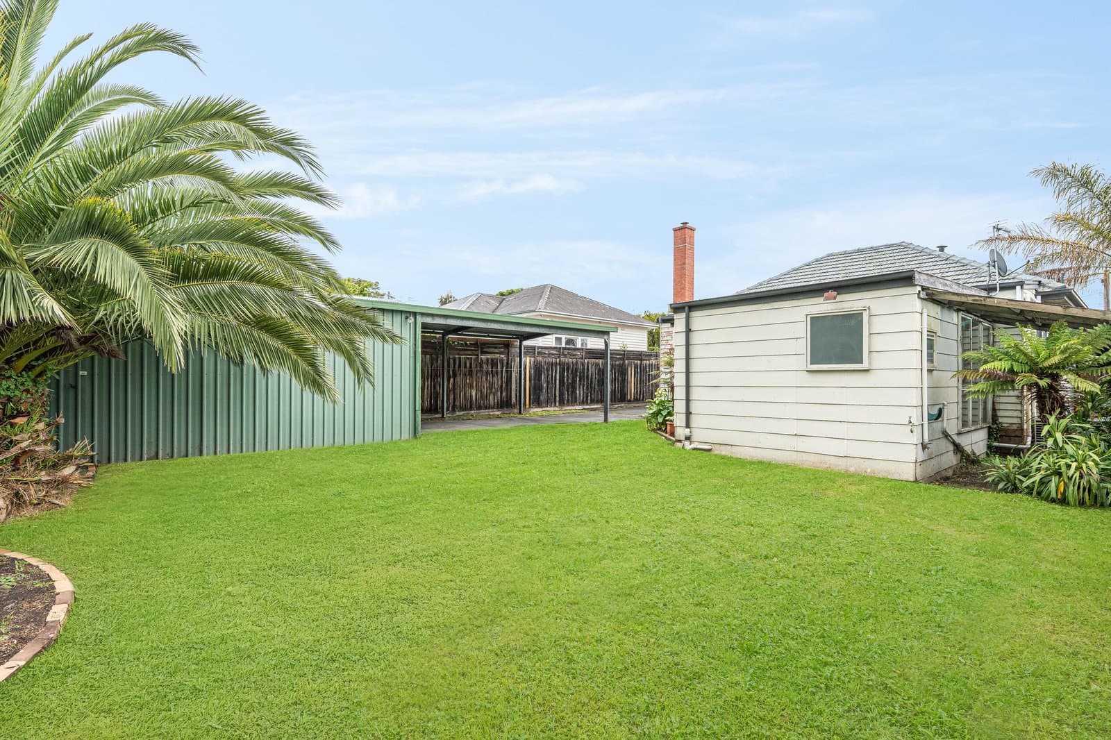 23 Hawthorn Avenue, Belmont, Belmont - Thumbnail 2