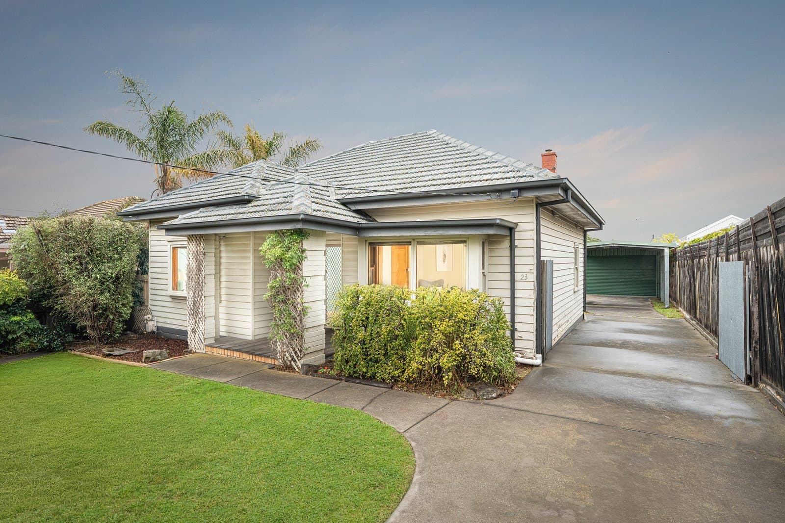 23 Hawthorn Avenue, Belmont, Belmont - Thumbnail 3
