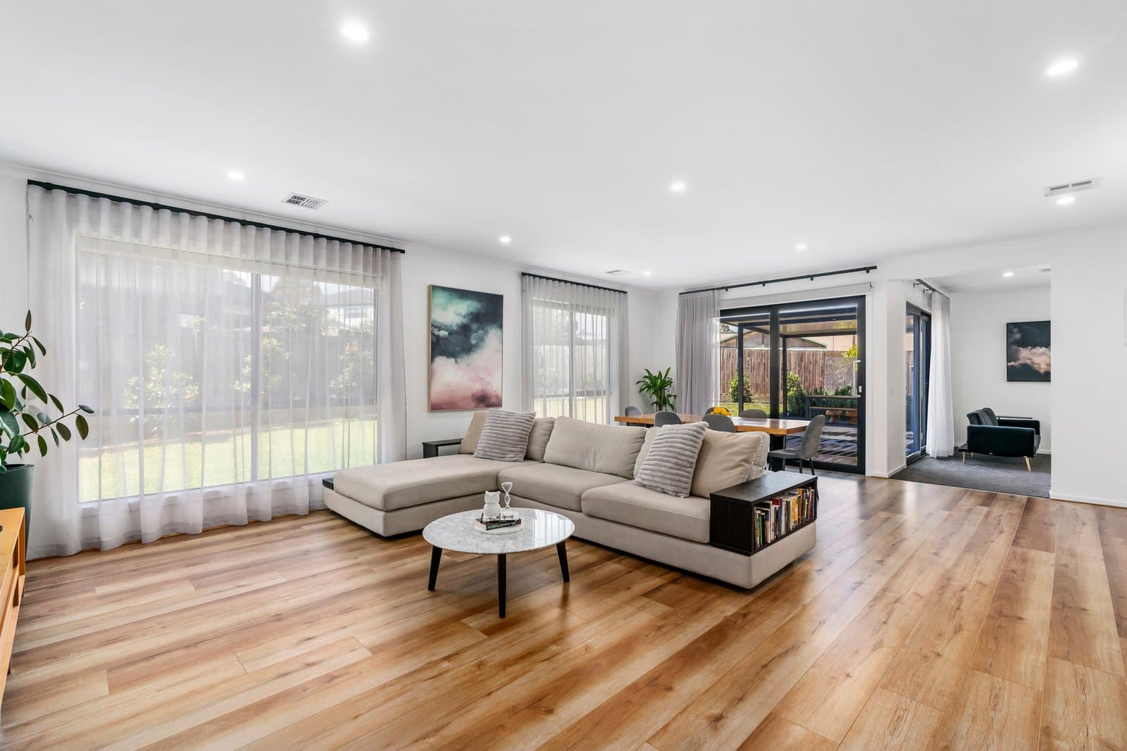 7 Merrang Court, Wheelers Hill, Wheelers Hill - Thumbnail 4