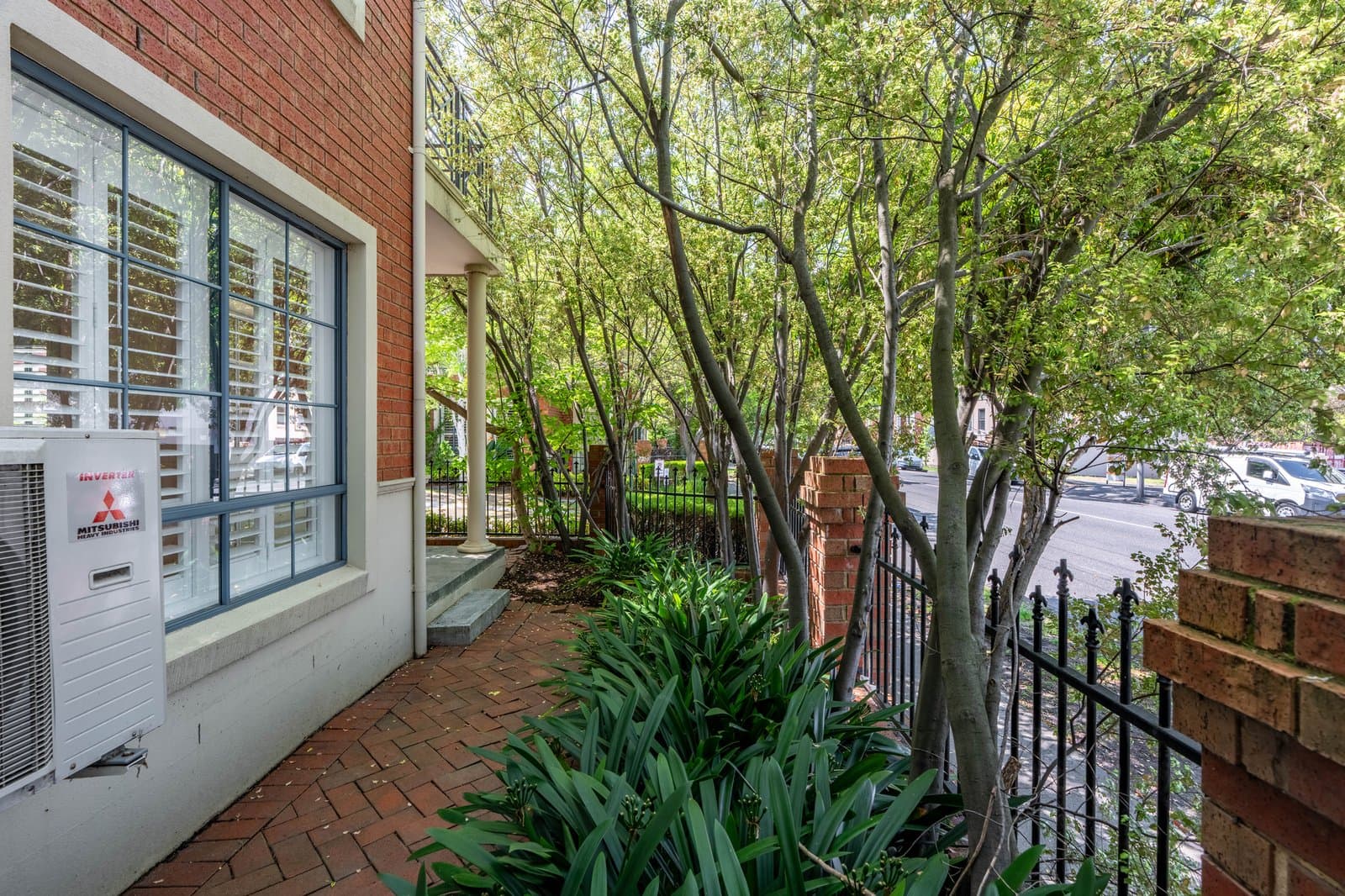 2/745-755 Burwood Road, Hawthorn East, Hawthorn East - Image 1