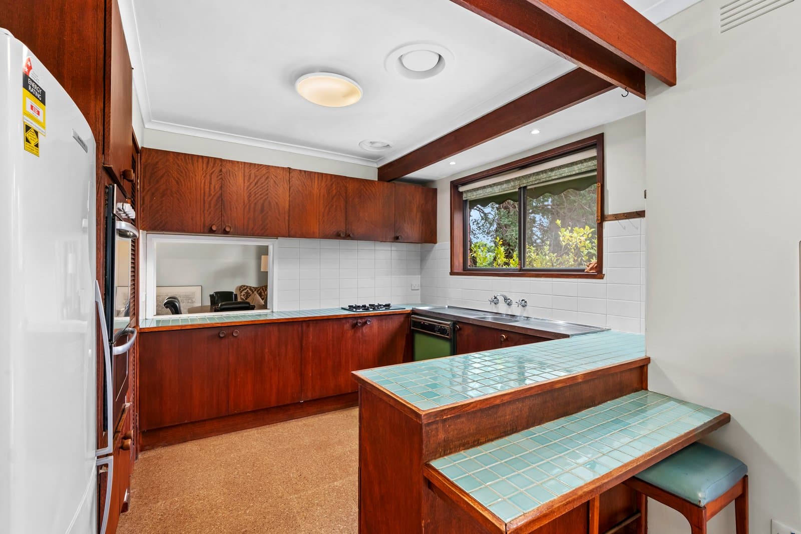 4 Chivers Avenue, Glen Waverley, Glen Waverley - Thumbnail 8