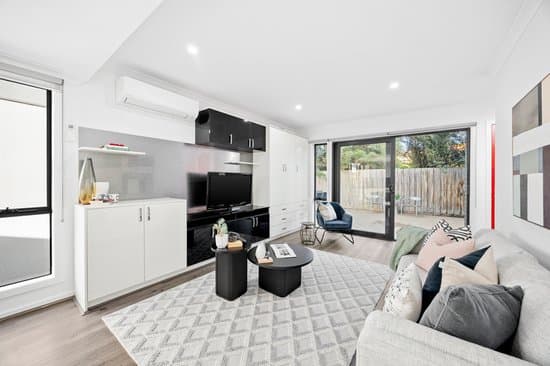7/227 Mckinnon Road, Mckinnon, McKinnon - Image 1