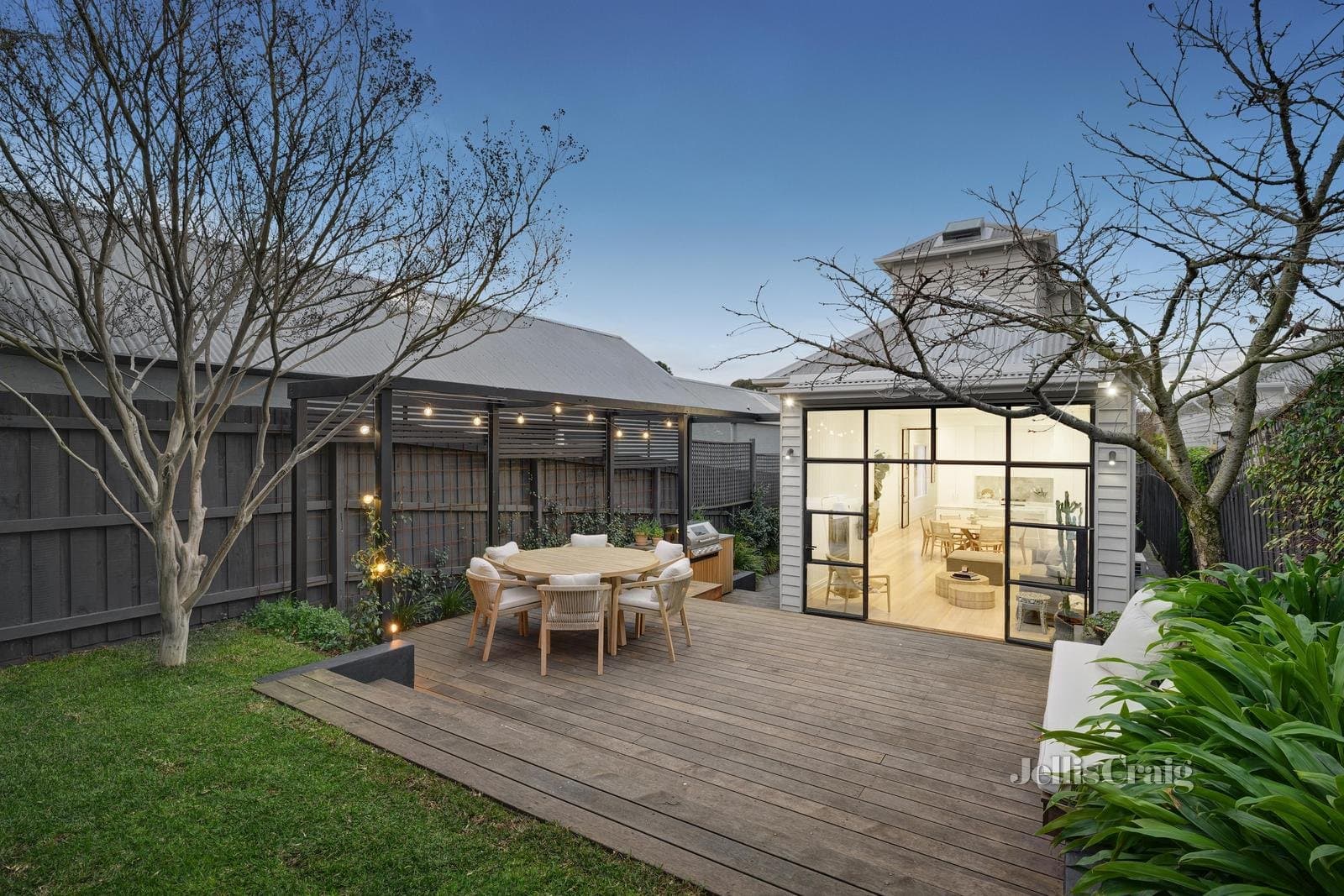 16 Young Street, Glen Iris, Golden Square - Image 1