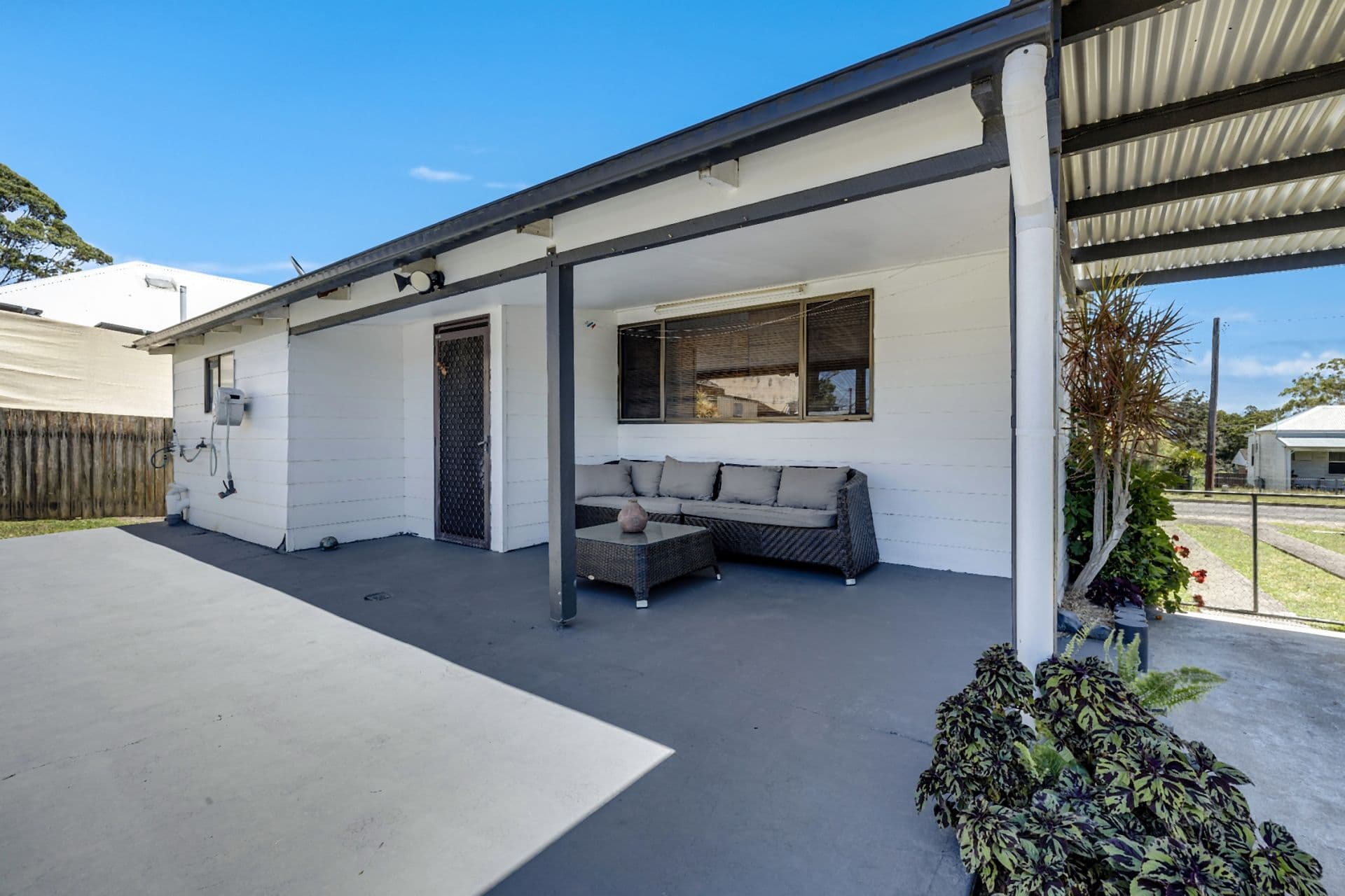 7 Park Avenue, West Kempsey - Thumbnail 2