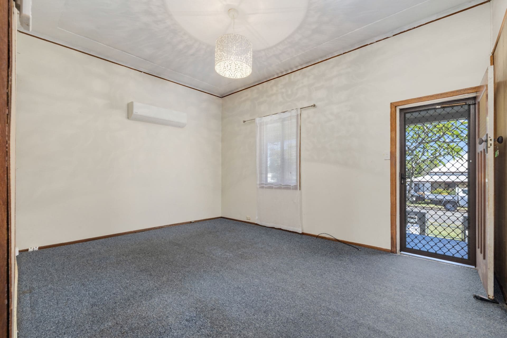 7 Park Avenue, West Kempsey - Thumbnail 5