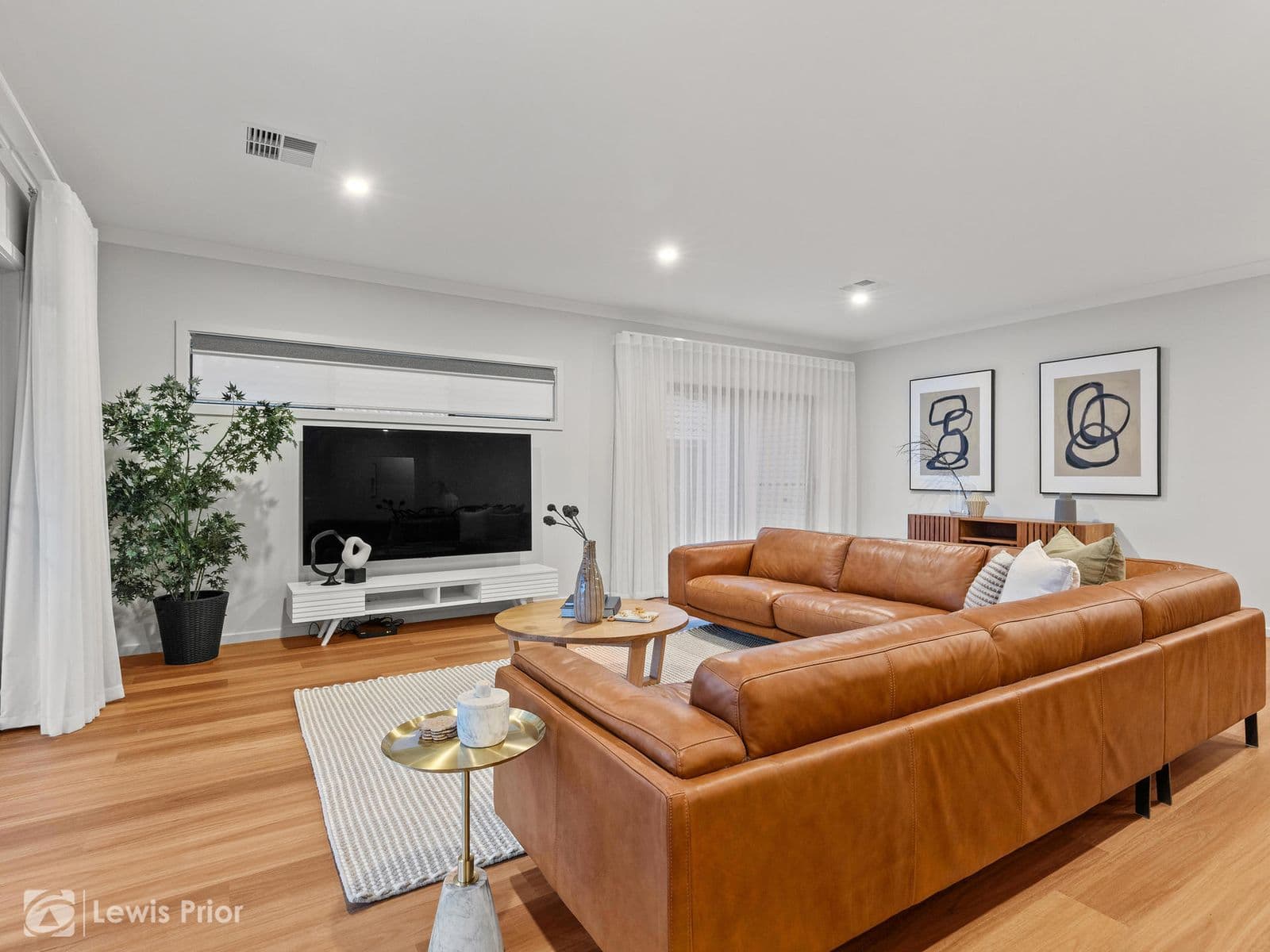 8 Warunda Avenue, Seaview Downs SA 5049, Seaview Downs - Thumbnail 4