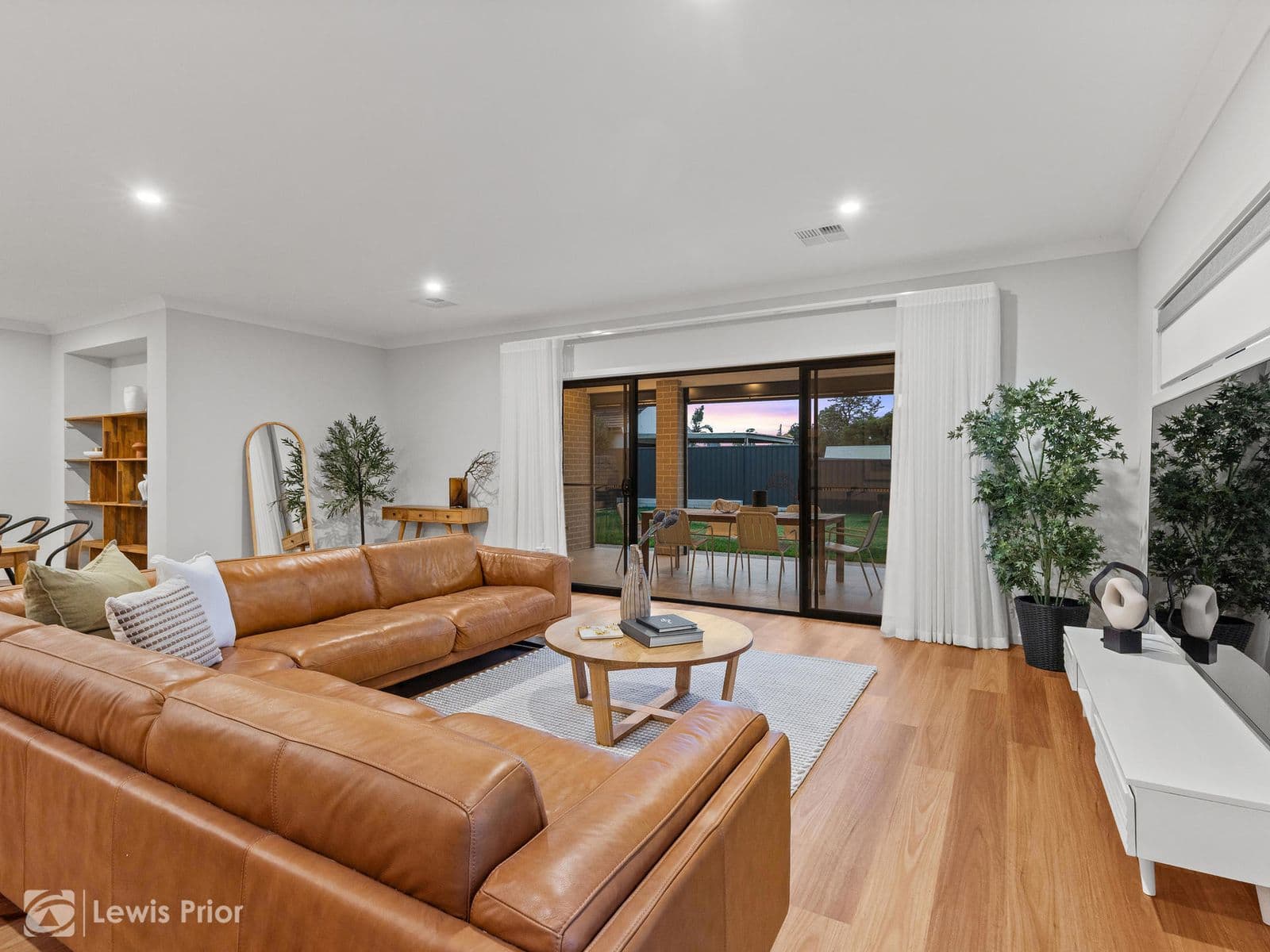 8 Warunda Avenue, Seaview Downs SA 5049, Seaview Downs - Thumbnail 5
