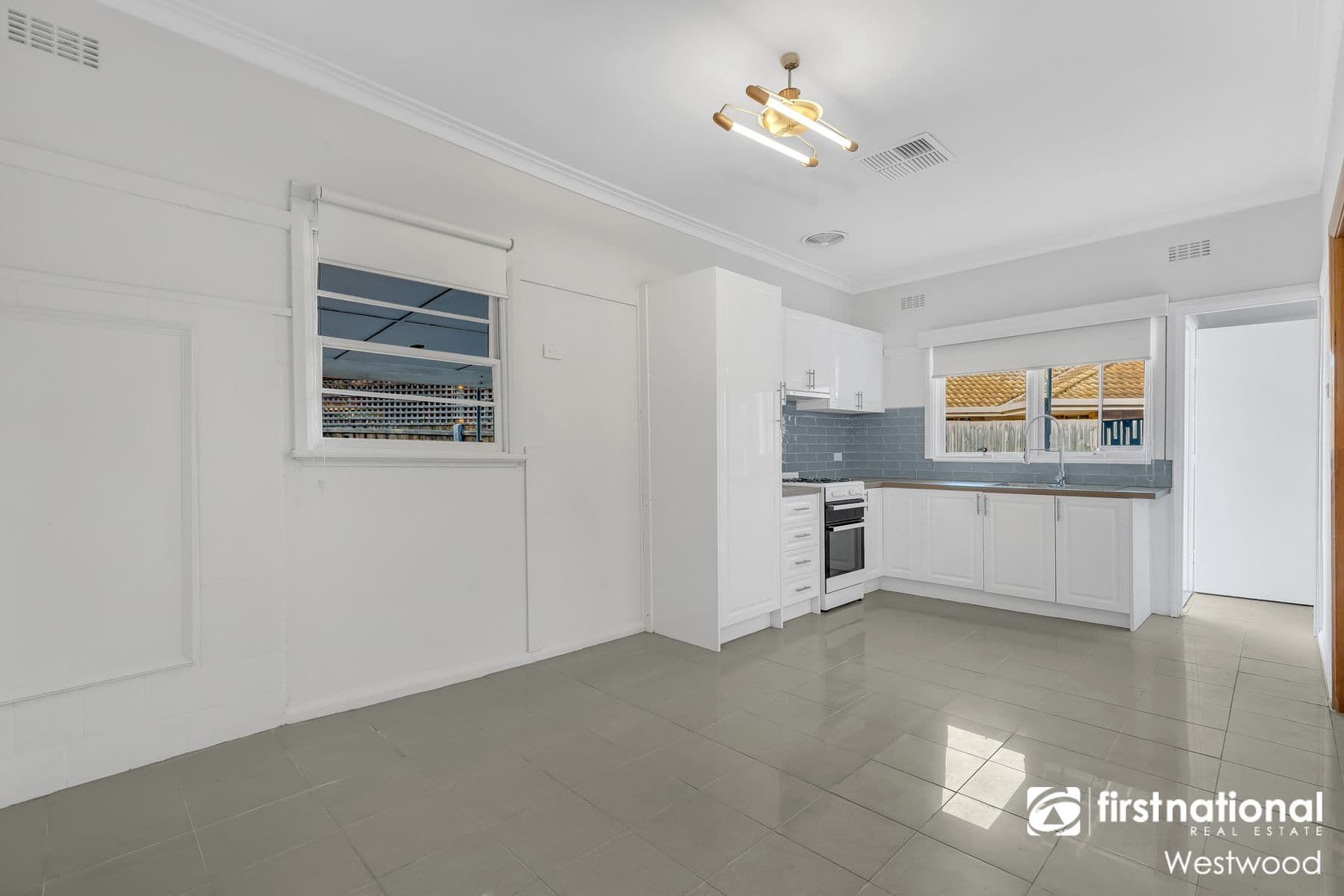 23 Salisbury Street, Werribee VIC 3030, Werribee - Thumbnail 2