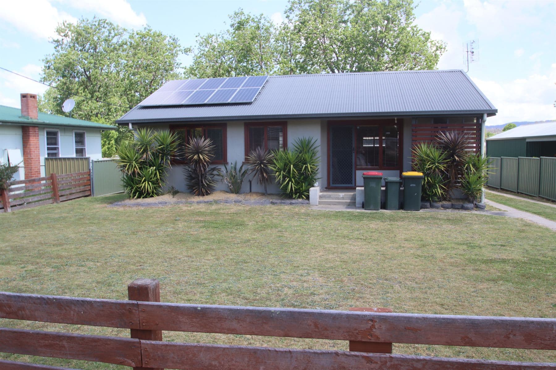 63 Manners Street, Tenterfield NSW 2372, Tenterfield - Image 1
