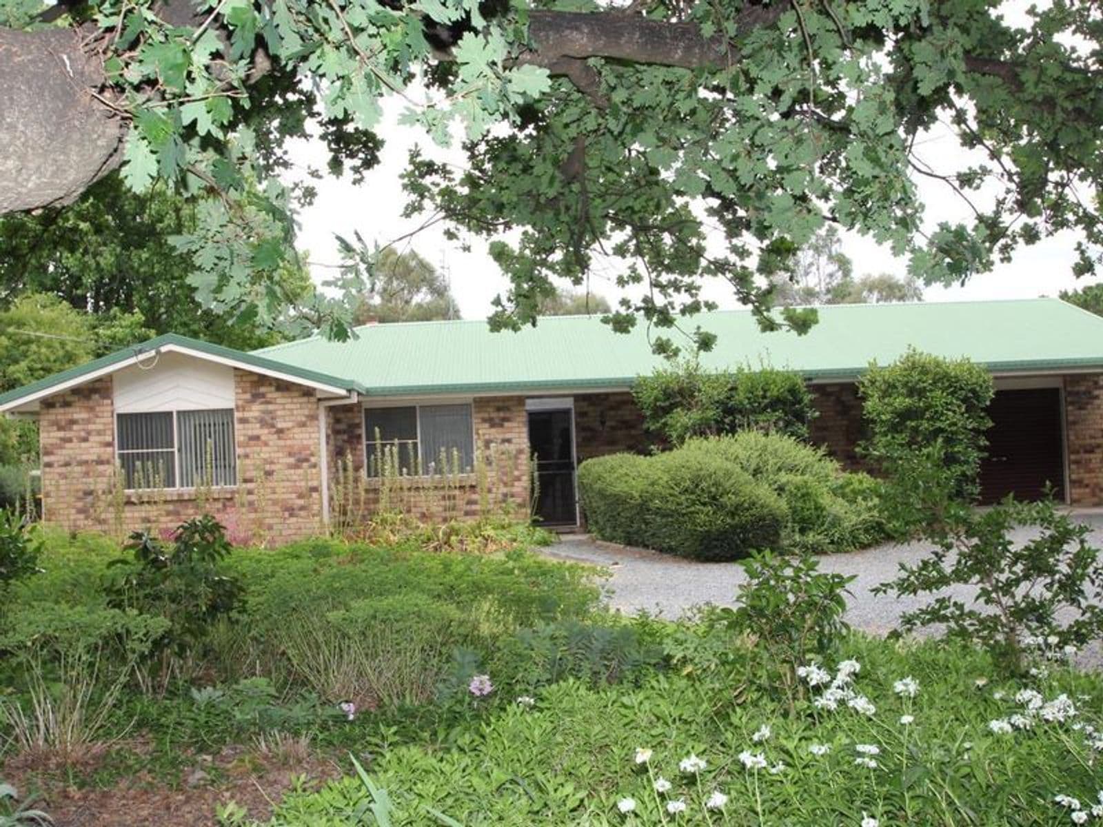 18 Naas Street, Tenterfield NSW 2372, Tenterfield - Image 1
