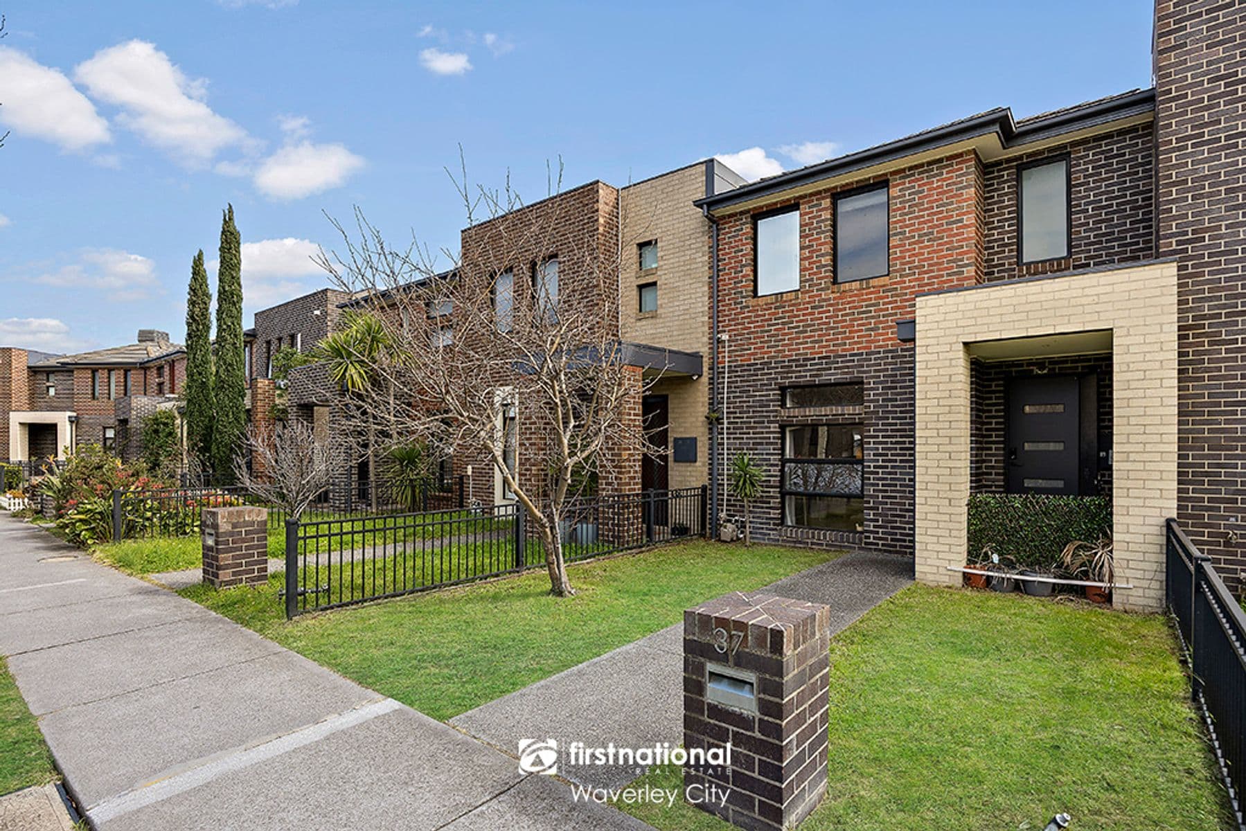 37 Evergreen Boulevard, Clayton South VIC 3169, Clayton South - Thumbnail 2