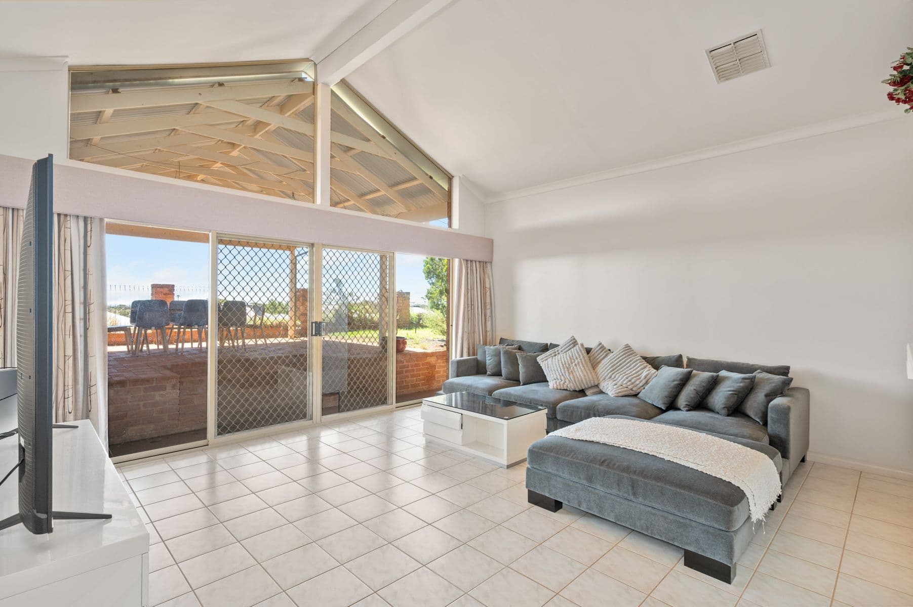 37 Tindals Crescent, Hannans WA 6430, Hannans - Thumbnail 2
