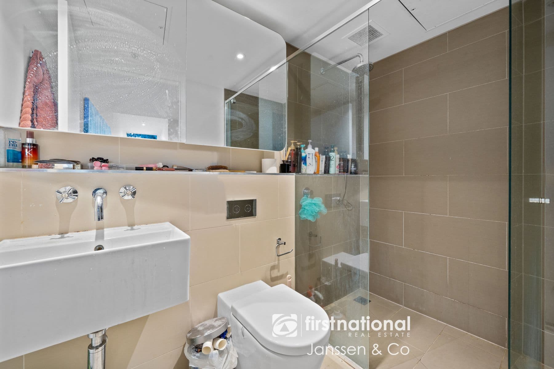2210/555 Swanston Street, Carlton VIC 3053, Carlton - Thumbnail 5