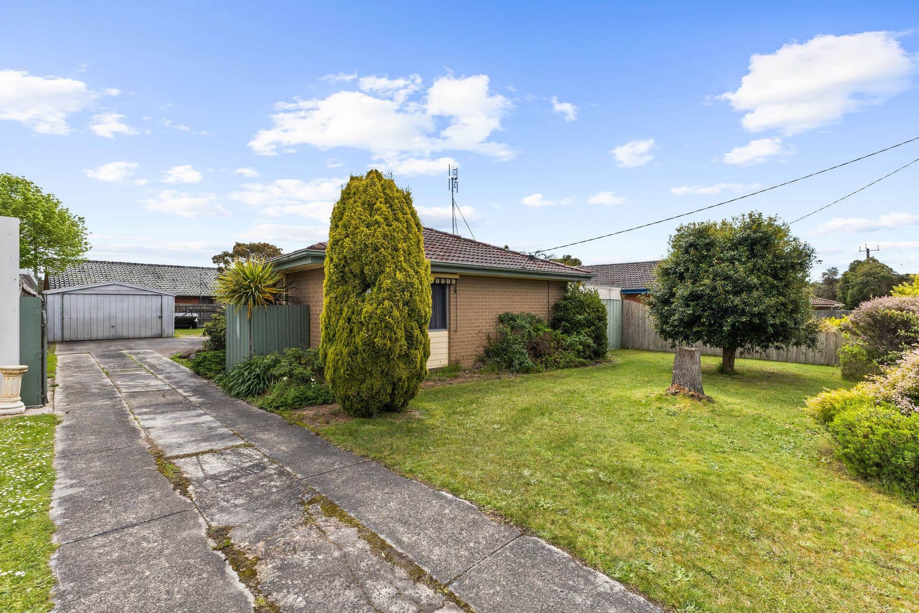 33 Hawthorn Crescent, Churchill, VIC 3842, Churchill - Image 1