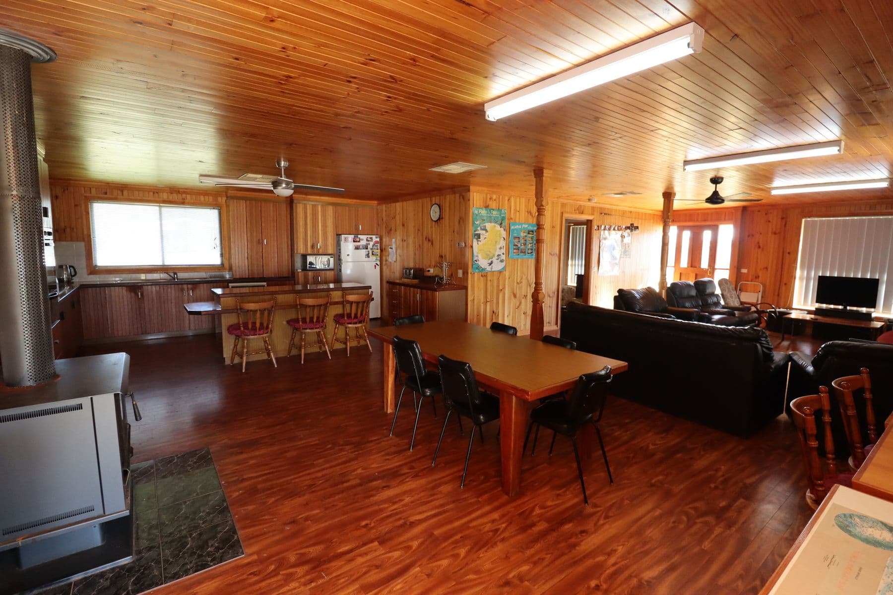 13 Railway Place, Gunbower VIC 3566, Gunbower - Thumbnail 2