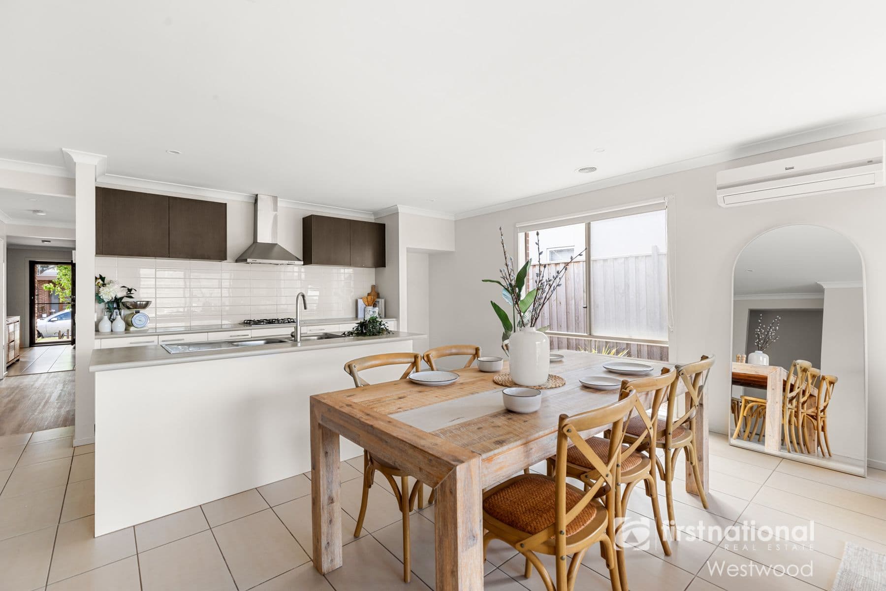 6 Perrin Circuit, Tarneit VIC 3029, Tarneit - Thumbnail 4