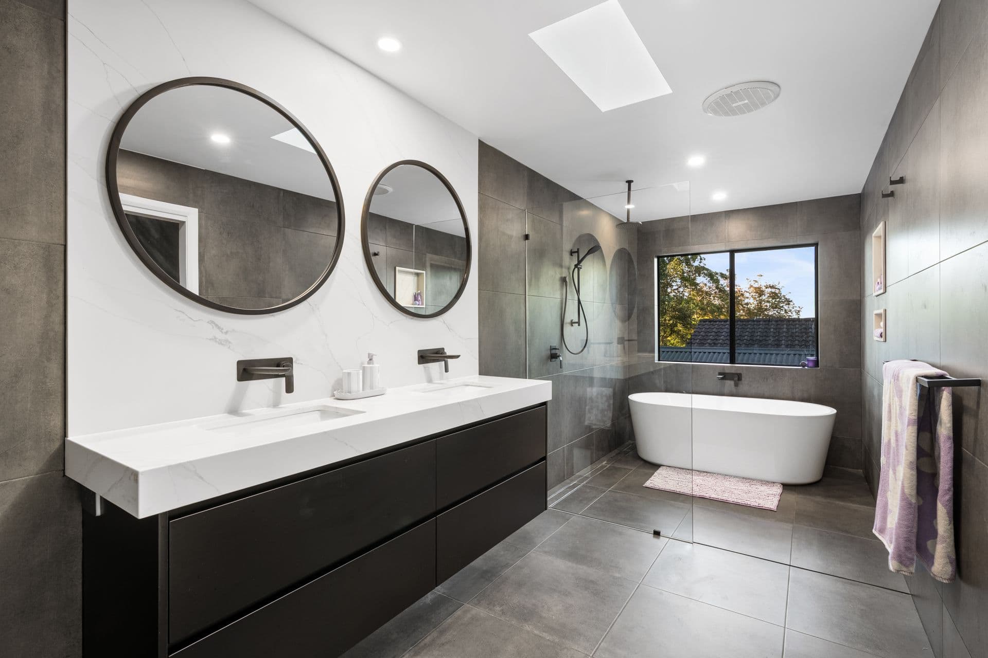 9 Jeannie Crescent, Berkeley Vale - Thumbnail 3