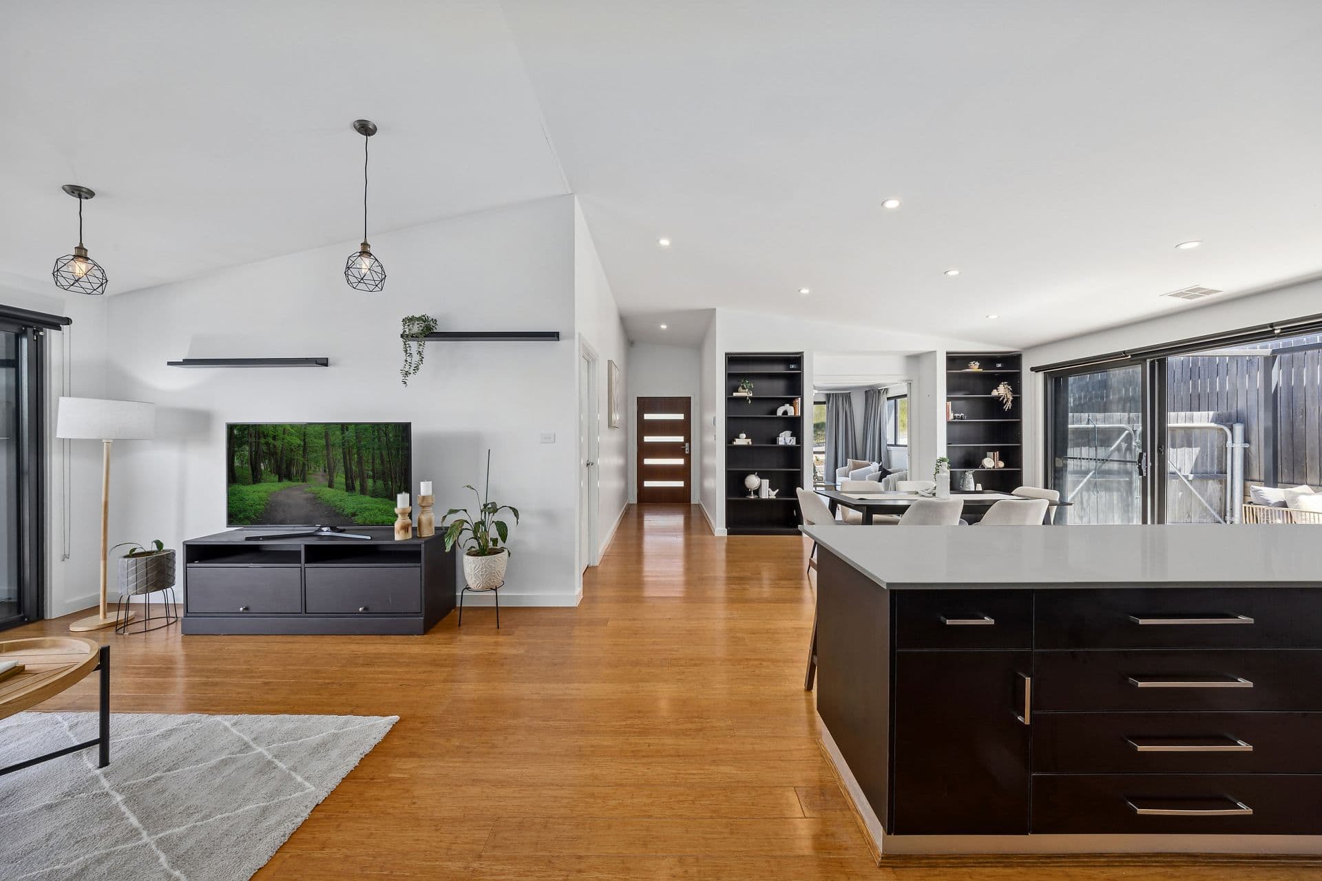 72 Bronhill Street, Moncrieff - Thumbnail 4