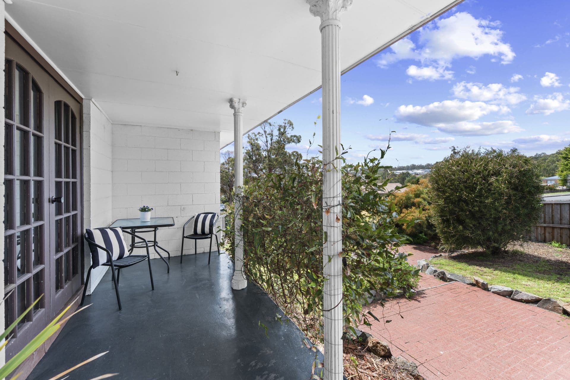 10 Hawthorn Drive, Kingston - Thumbnail 2