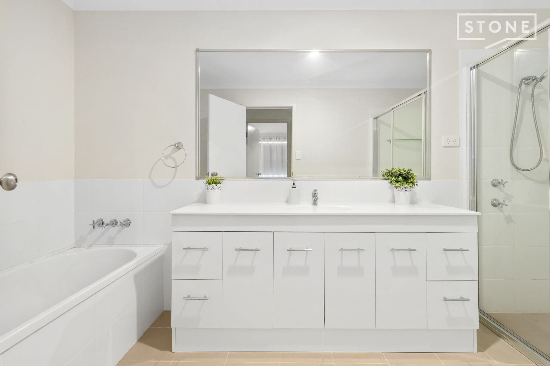 14 Nigella Circuit, Hamlyn Terrace - Thumbnail 6