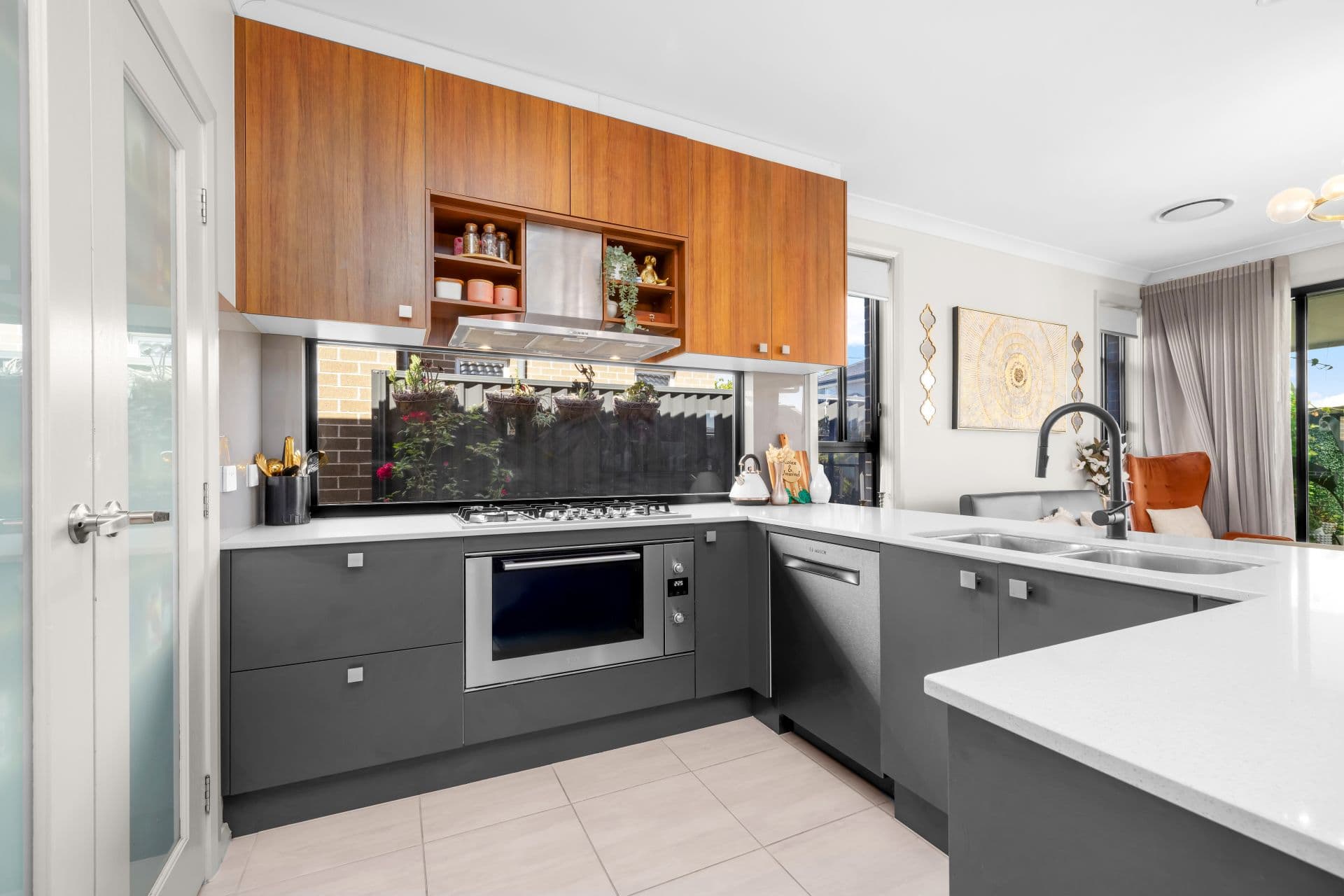 36 Sandalwood Crescent, Colebee - Thumbnail 6