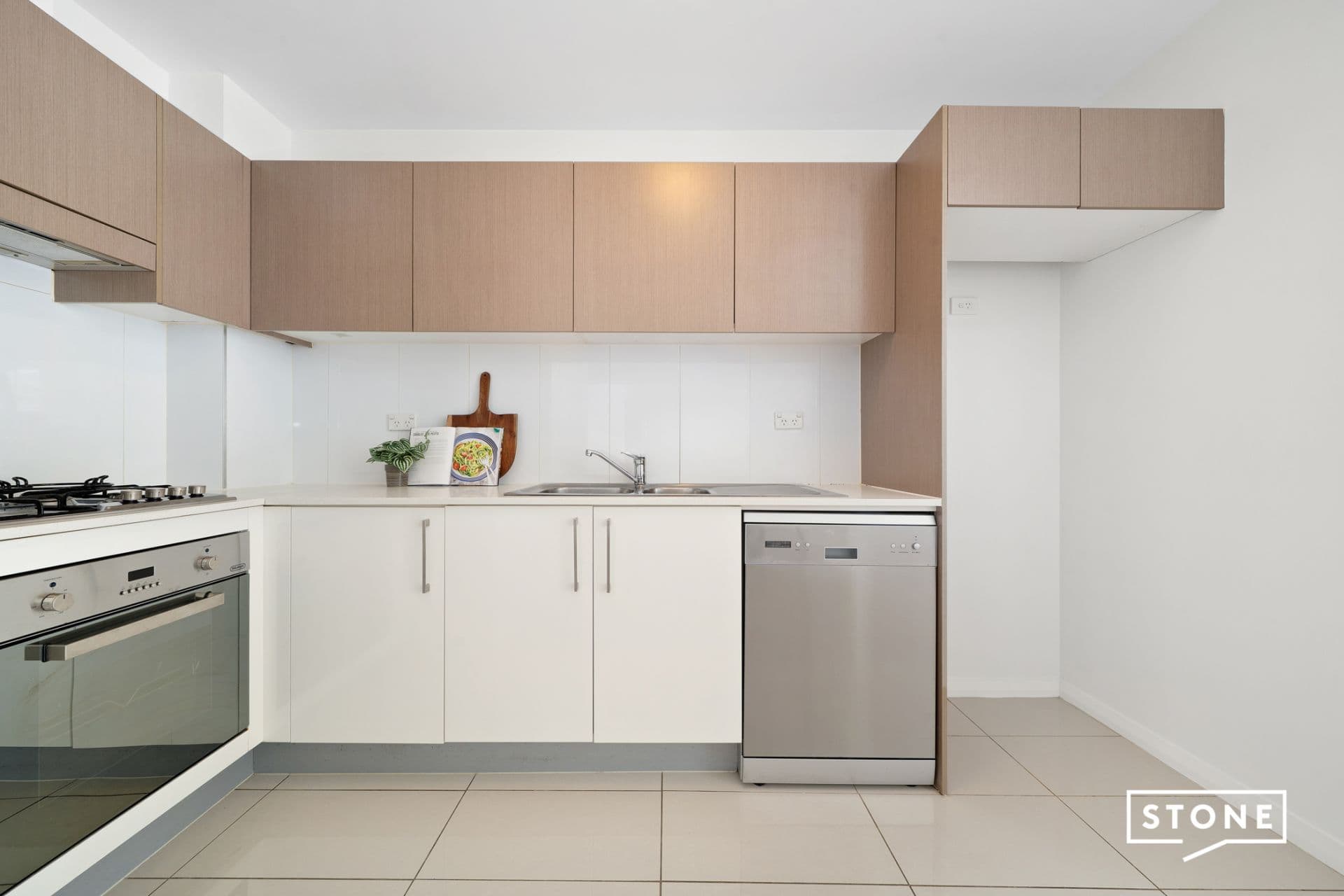 11 Robilliard Street, Mays Hill - Thumbnail 4