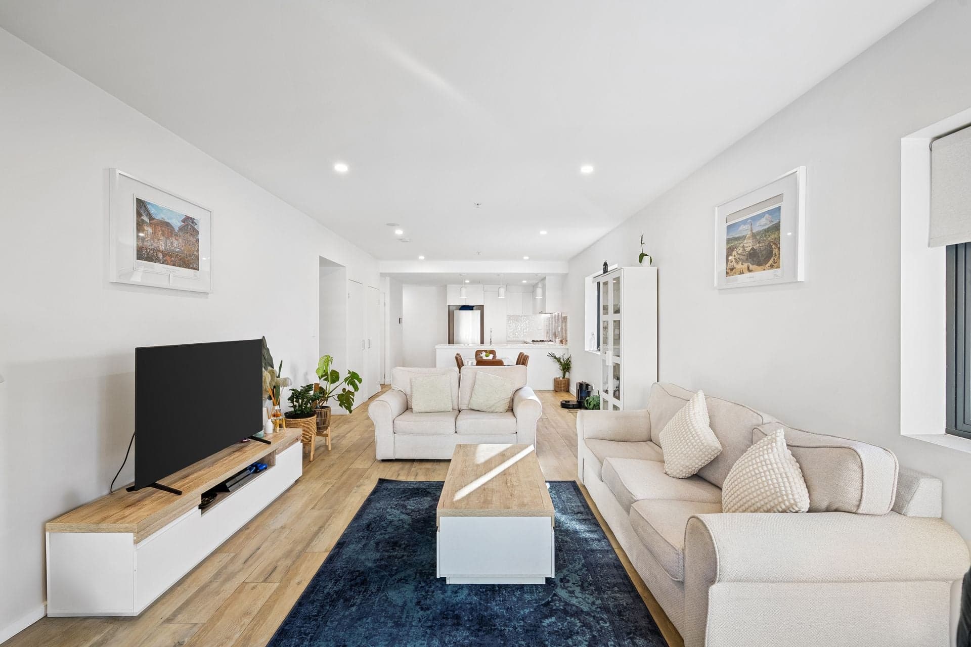 507/25 Mann Street, Gosford - Image 1