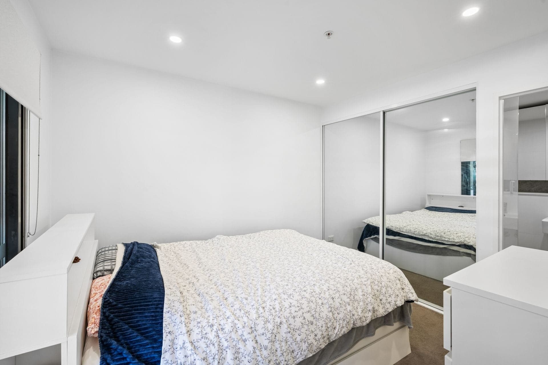 507/25 Mann Street, Gosford - Thumbnail 5
