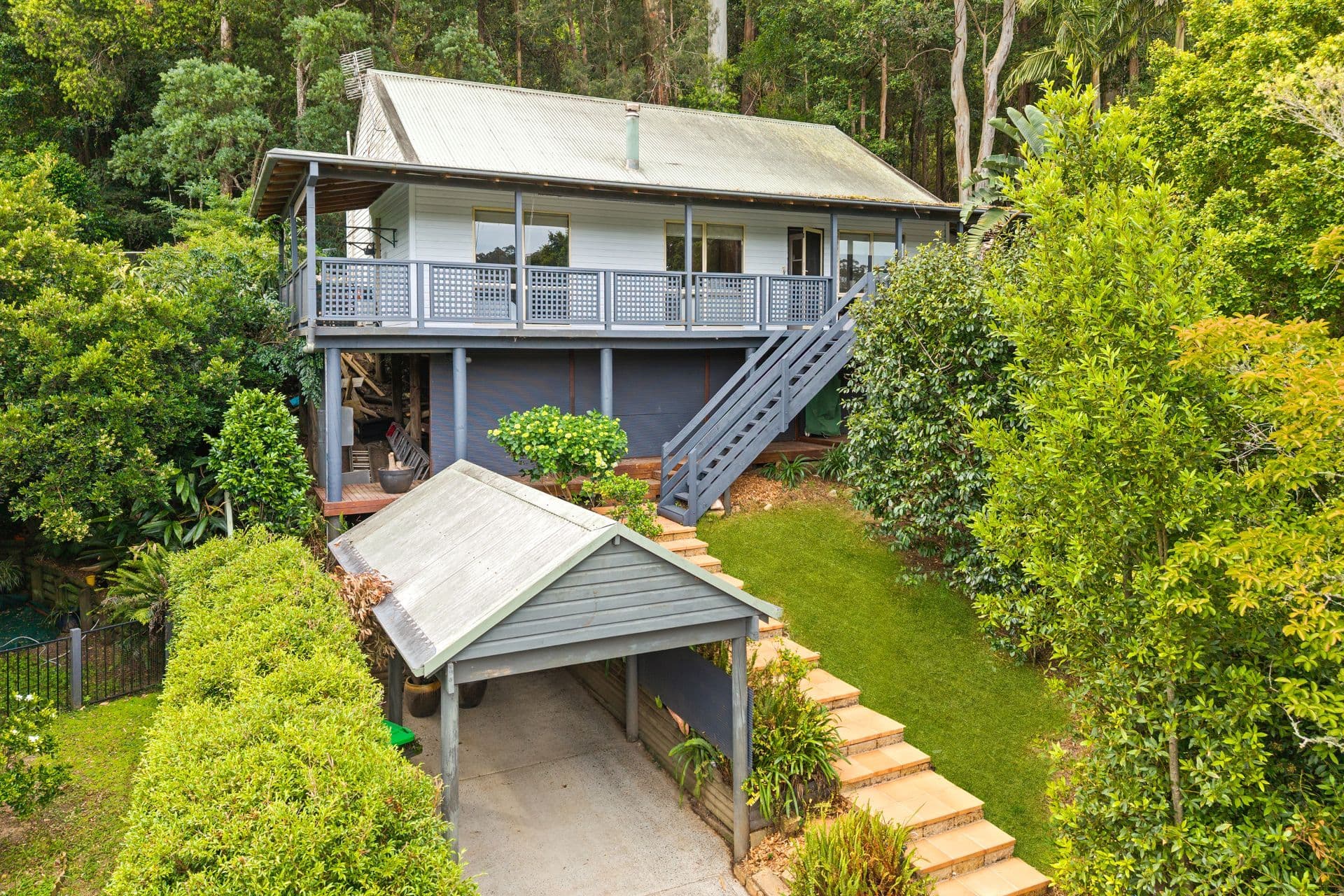 8 Alex Close, Ourimbah - Image 1