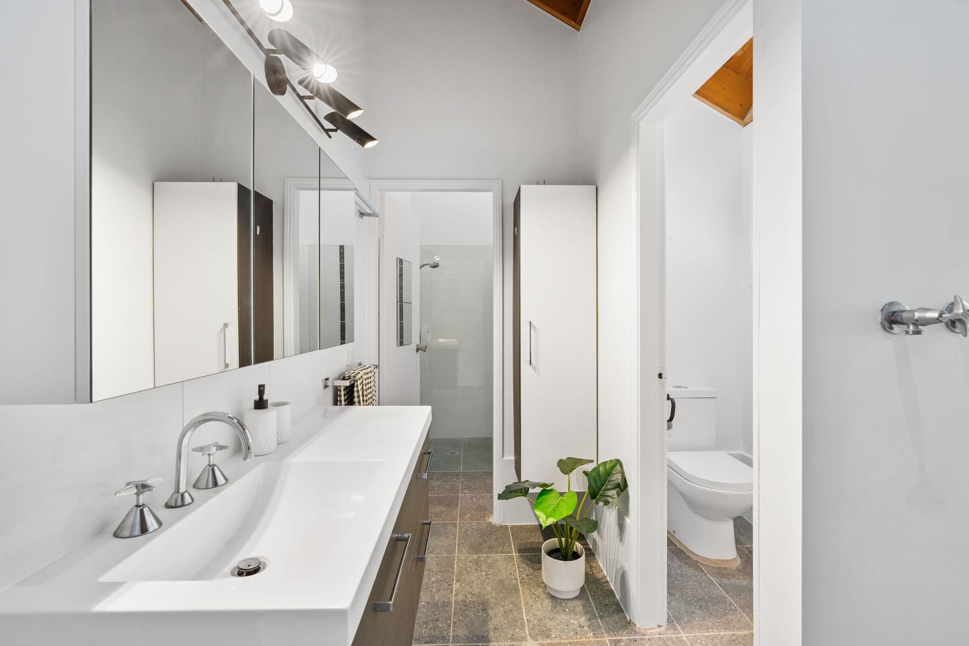8 Alex Close, Ourimbah - Thumbnail 7