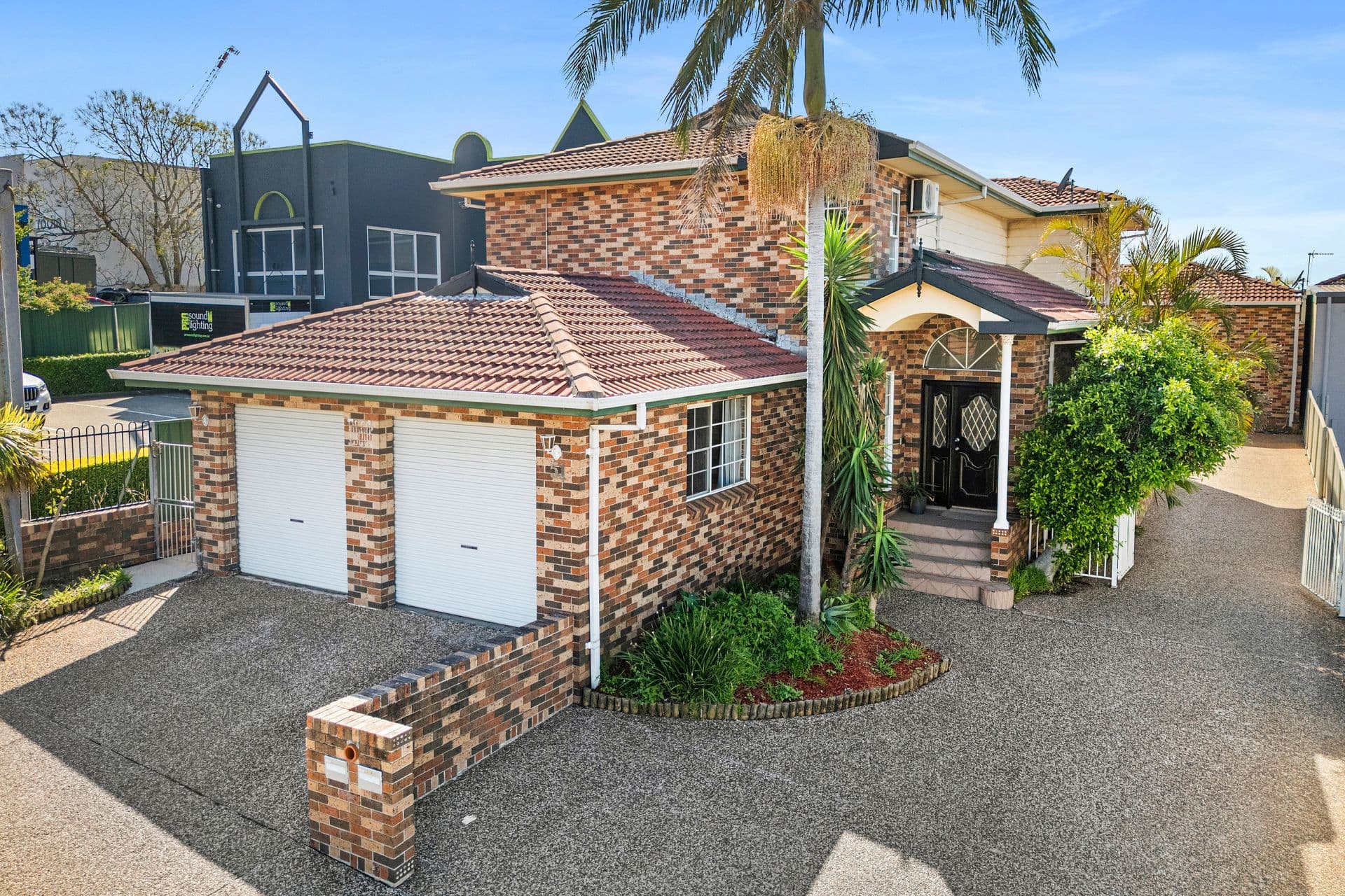 51 Auburn Street, Wollongong - Thumbnail 2