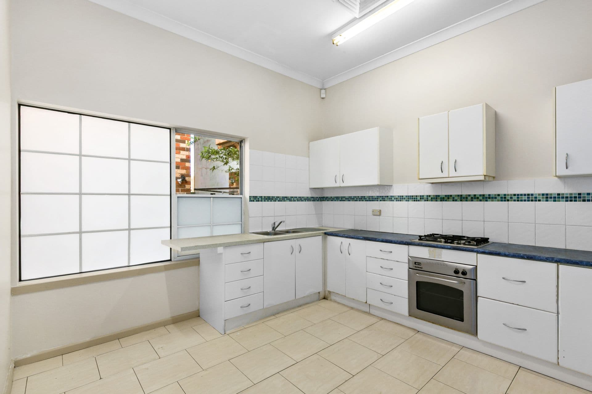 51 Auburn Street, Wollongong - Thumbnail 8