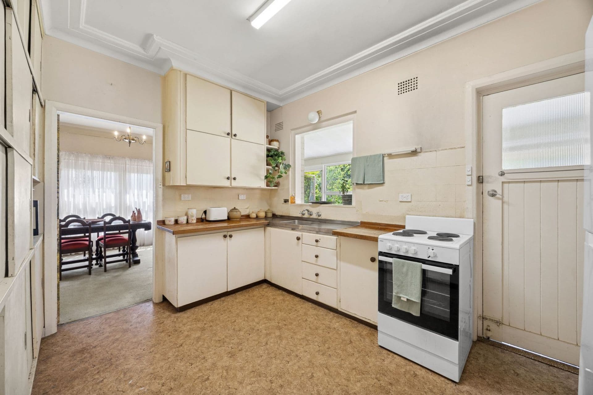 8 Wolsten Avenue, Turramurra, Turramurra - Thumbnail 5